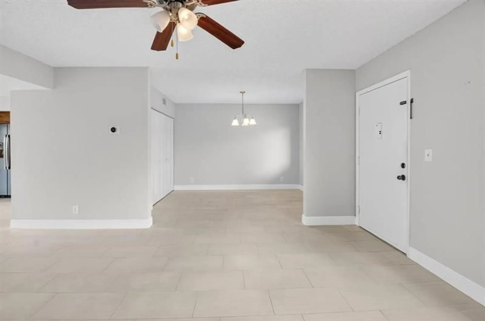 Property Slideshow image 5 of 39 | 5370 las verdes cir apt 319, Delray Beach, FL, 33484