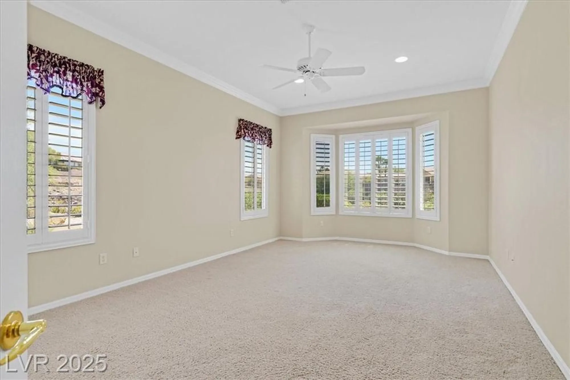 Property Slideshow image 17 of 64 | 2899 brook trout ct, Henderson, NV, 89052