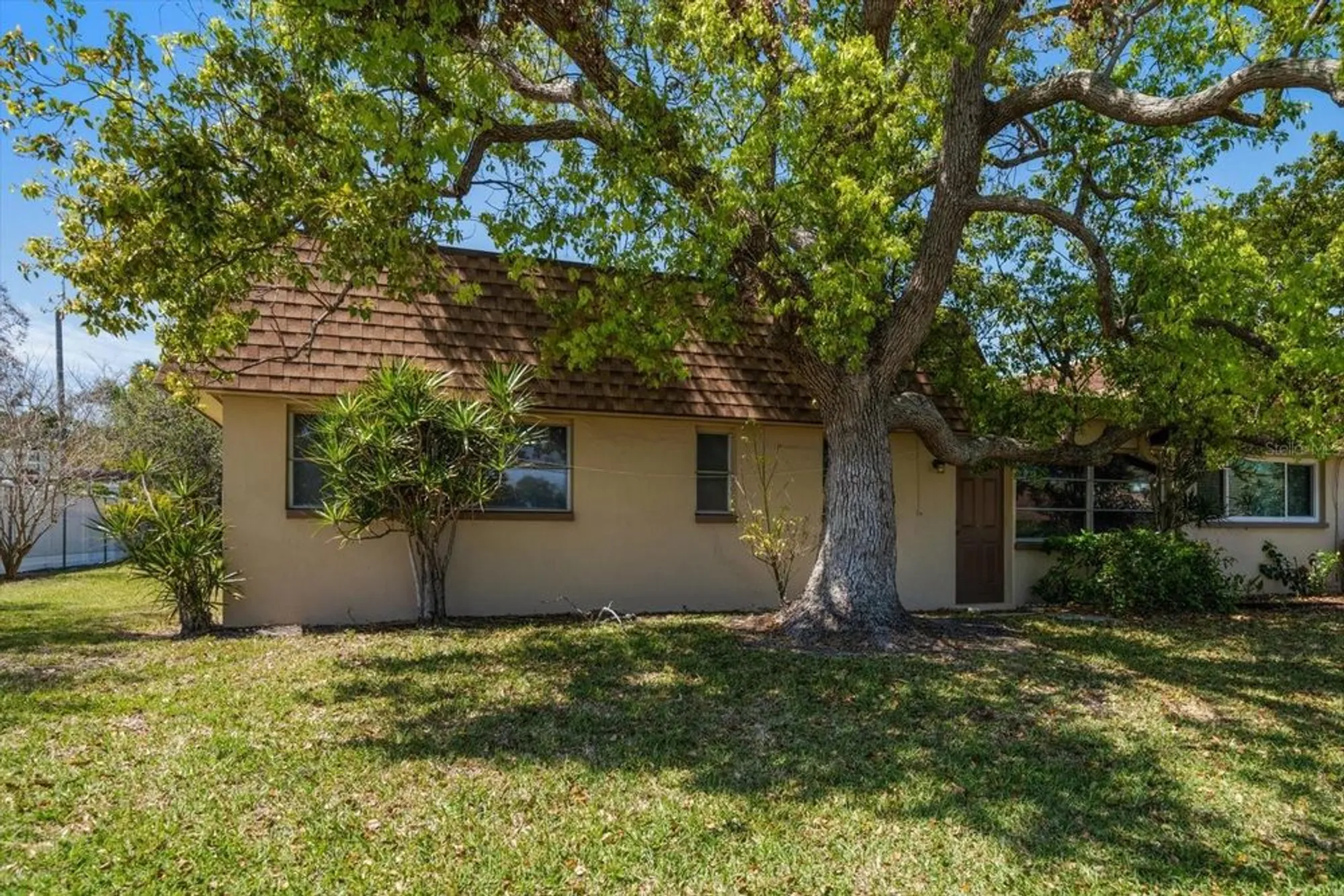 Property Slideshow image 20 of 29 | 8445 calais, Pinellas Park, FL, 33781