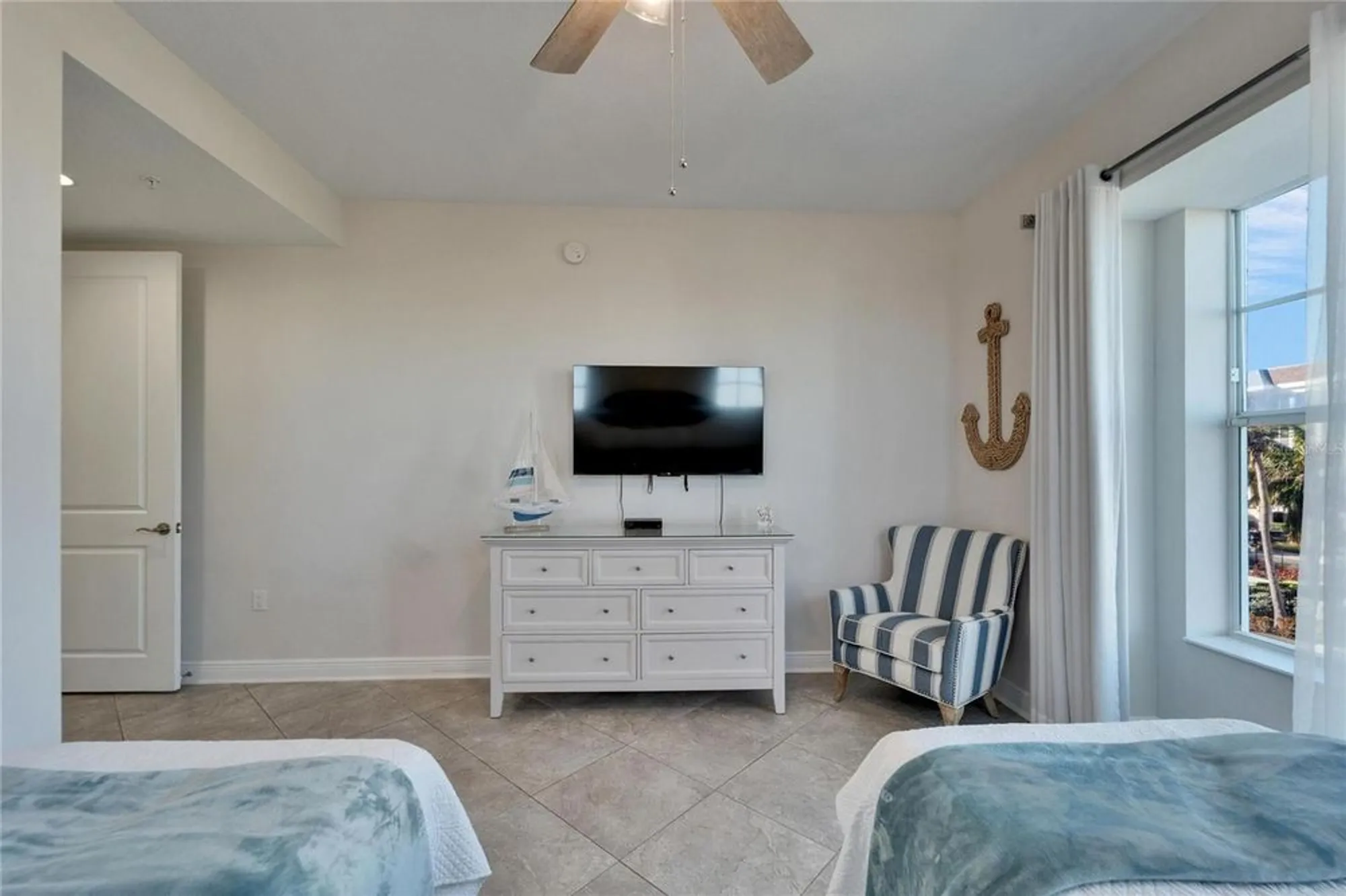 Property Slideshow image 31 of 56 | 379 aruba cir 201, Bradenton, FL, 34209