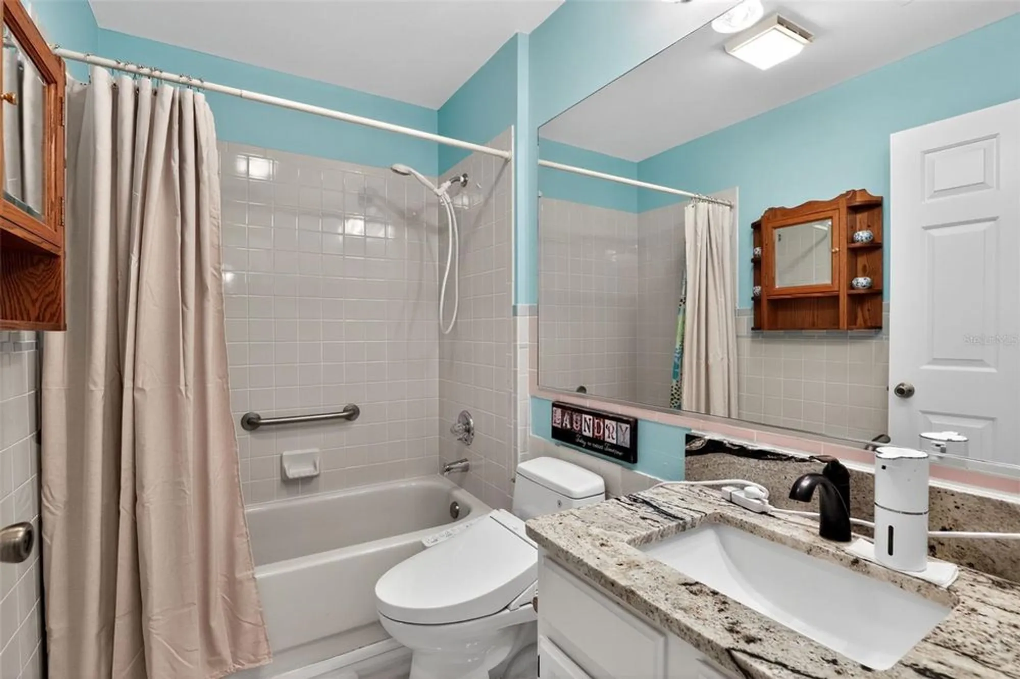 Property Slideshow image 31 of 32 | 411 del mar dr, Lady Lake, FL, 32159