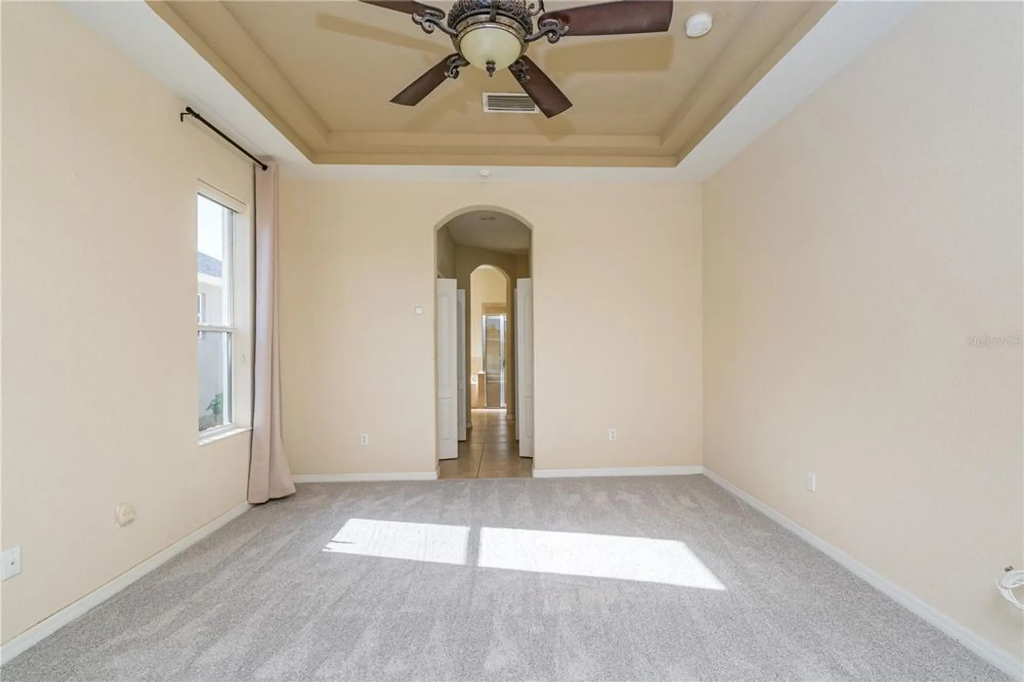 Property Slideshow image 33 of 48 | 1038 emerald dunes dr, Sun City Center, FL, 33573