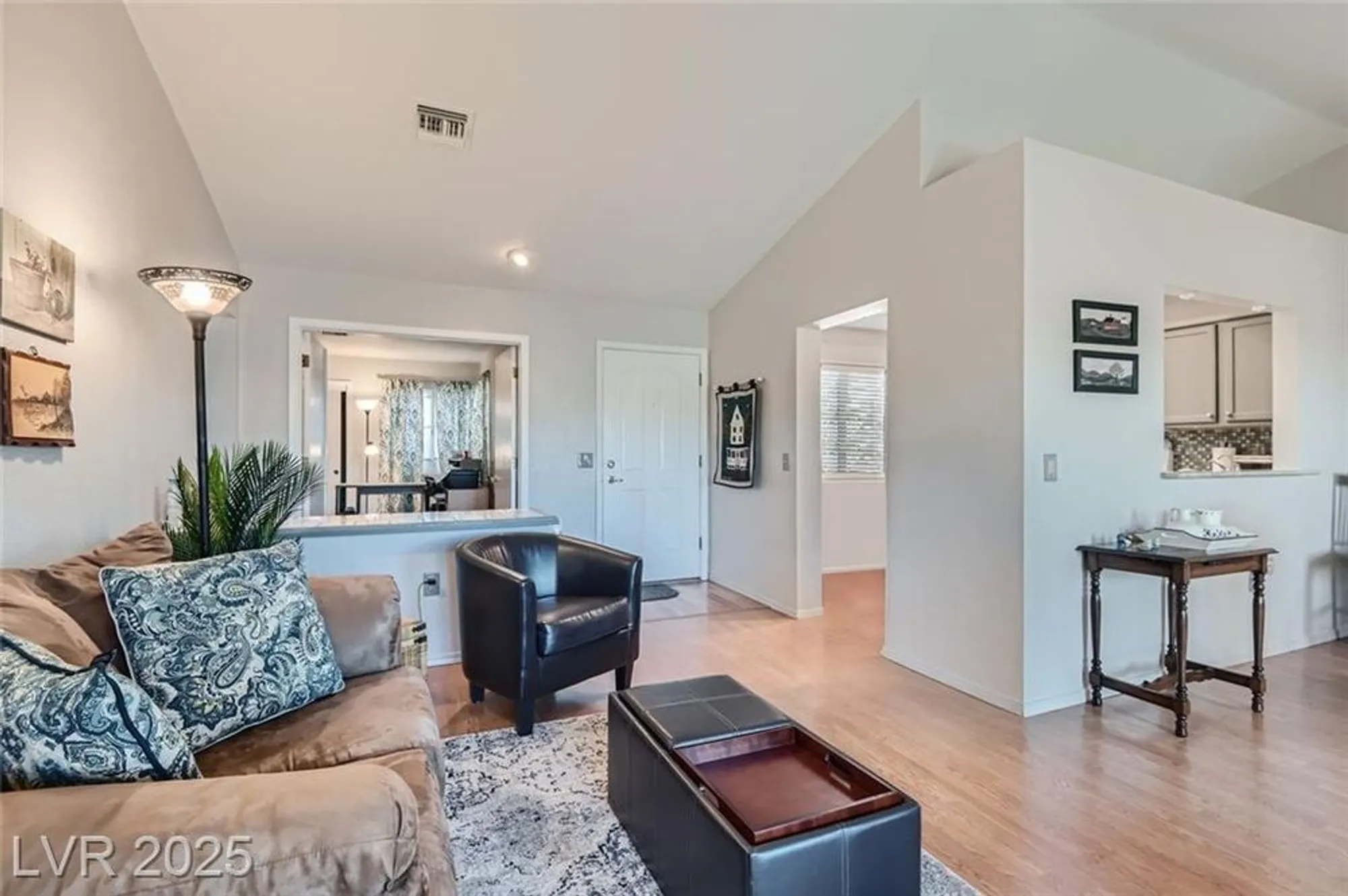 Property Slideshow image 7 of 25 | 8628 desert holly dr, Las Vegas, NV, 89134