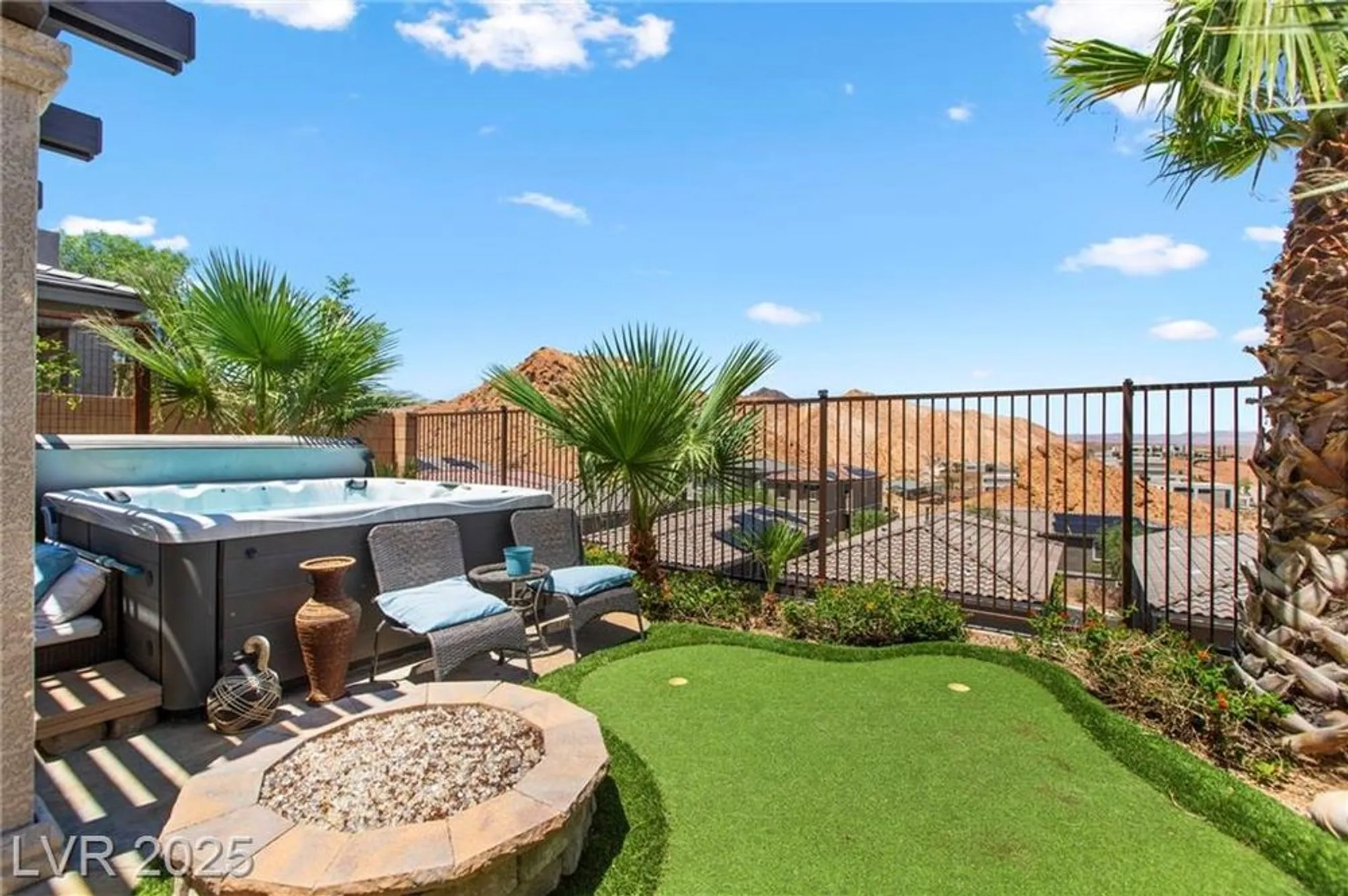 Property Slideshow image 33 of 42 | 44 moon hill dr, Henderson, NV, 89011