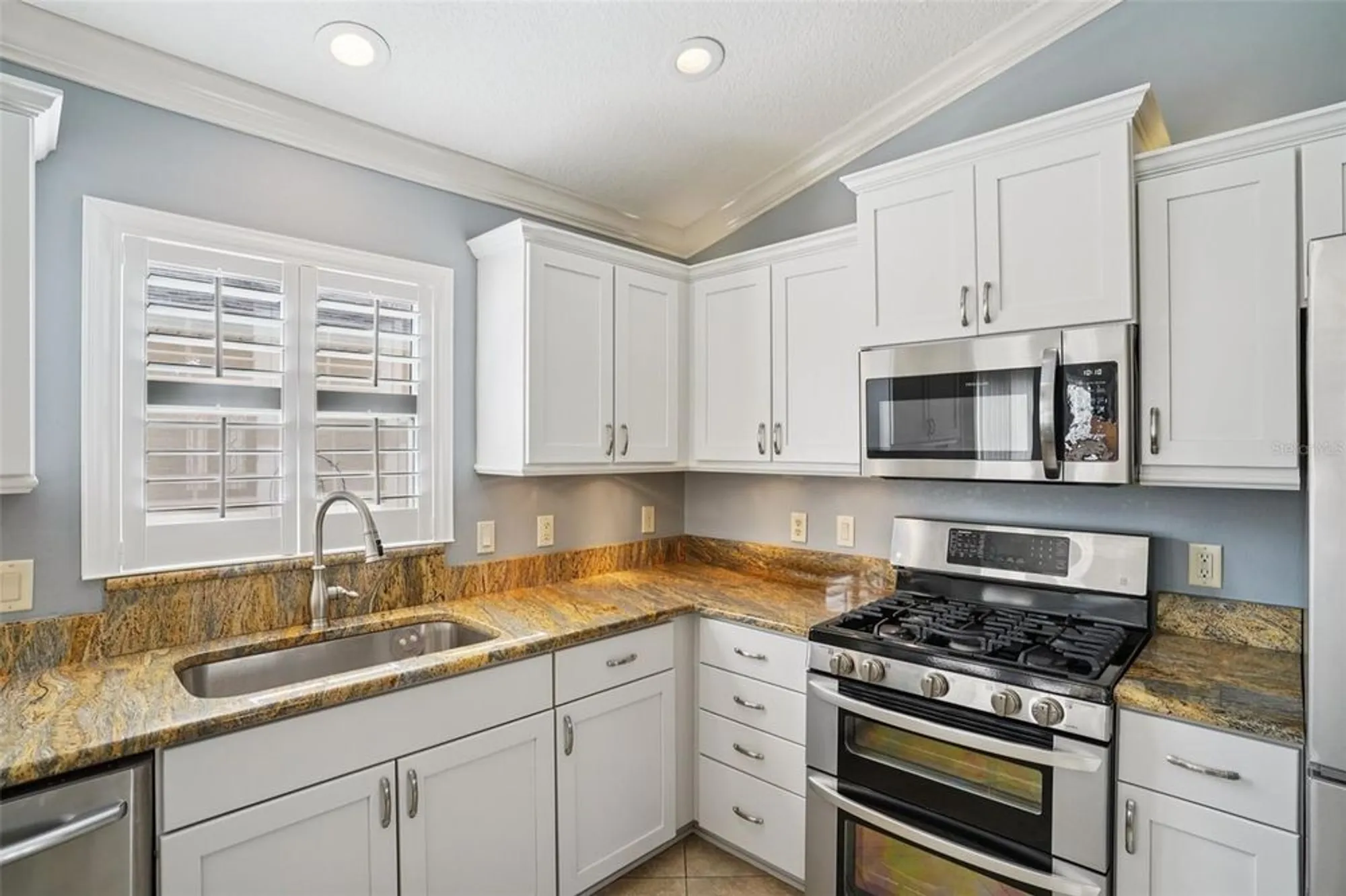 Property Slideshow image 14 of 52 | 1868 dalton dr, The Villages, FL, 32162