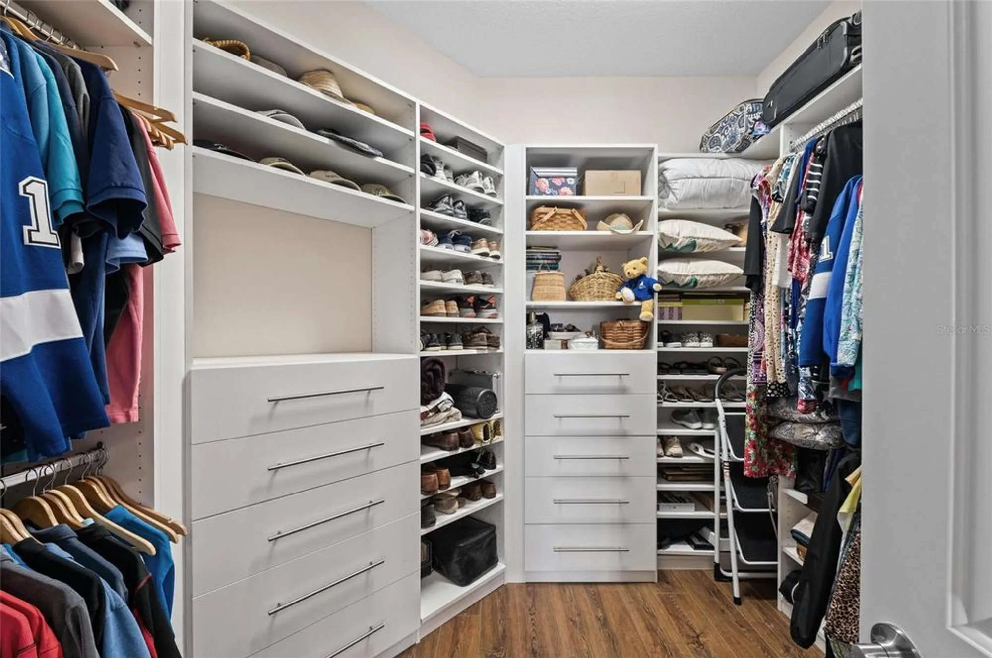 Property Slideshow image 35 of 99 | 241 sapphire lake dr 201, Bradenton, FL, 34209