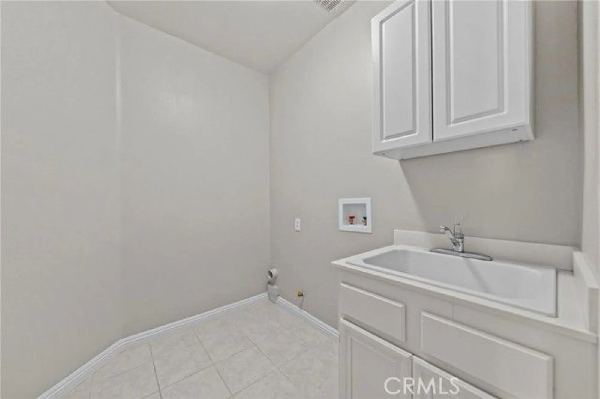 Property Slideshow image 31 of 71 | 39463 napa creek dr, Murrieta, CA, 92563