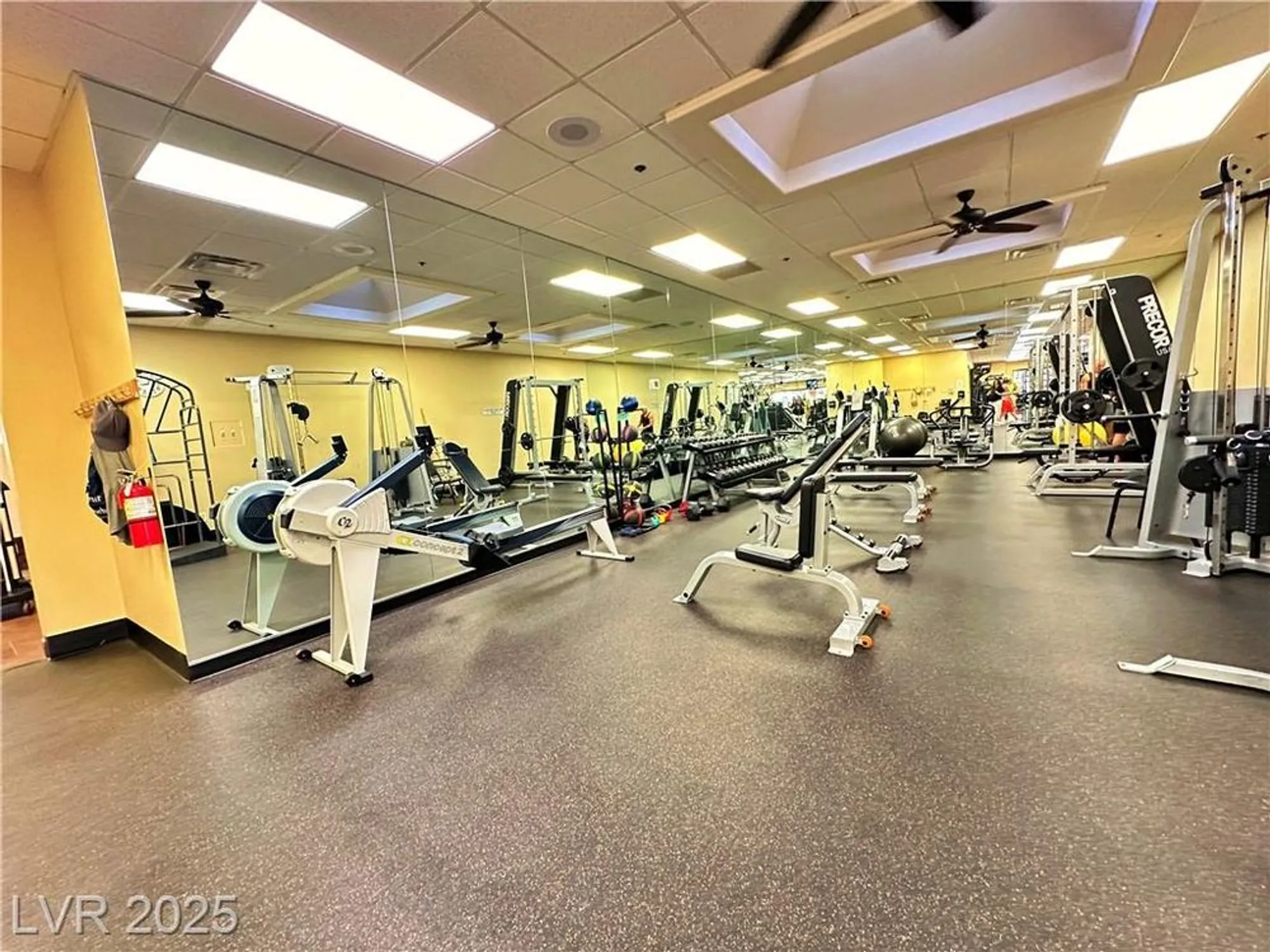 Property Slideshow image 41 of 63 | 9012 sundial dr, Las Vegas, NV, 89134