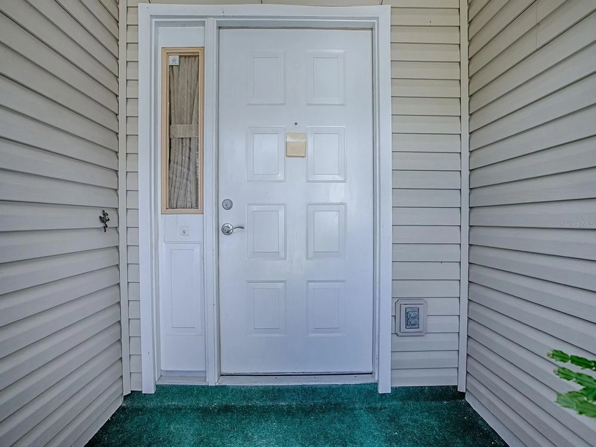 Property Slideshow image 4 of 43 | 642 glen oaks dr, Leesburg, FL, 34748