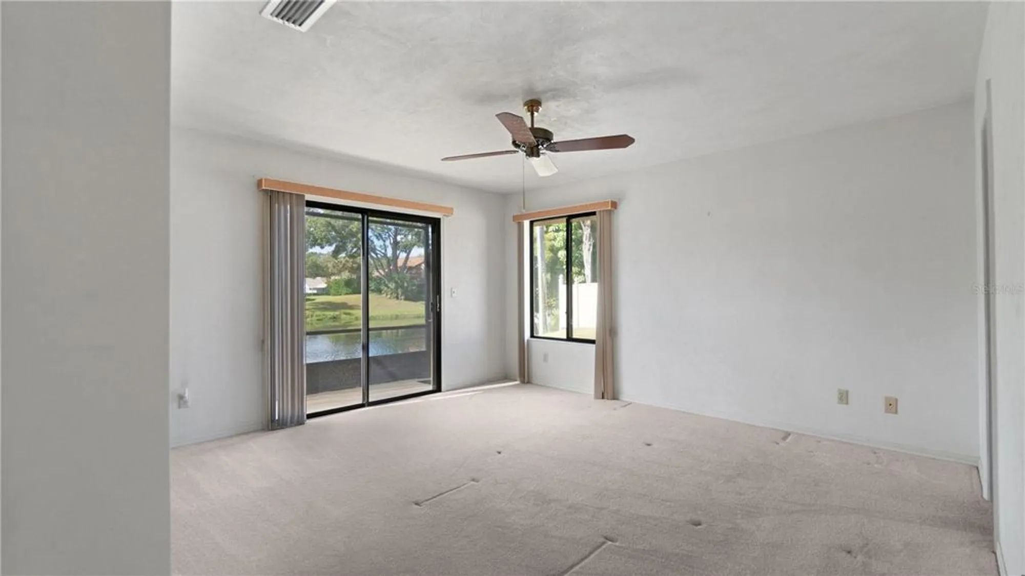 Property Slideshow image 27 of 50 | 965 pelican bay dr, Daytona Beach, FL, 32119