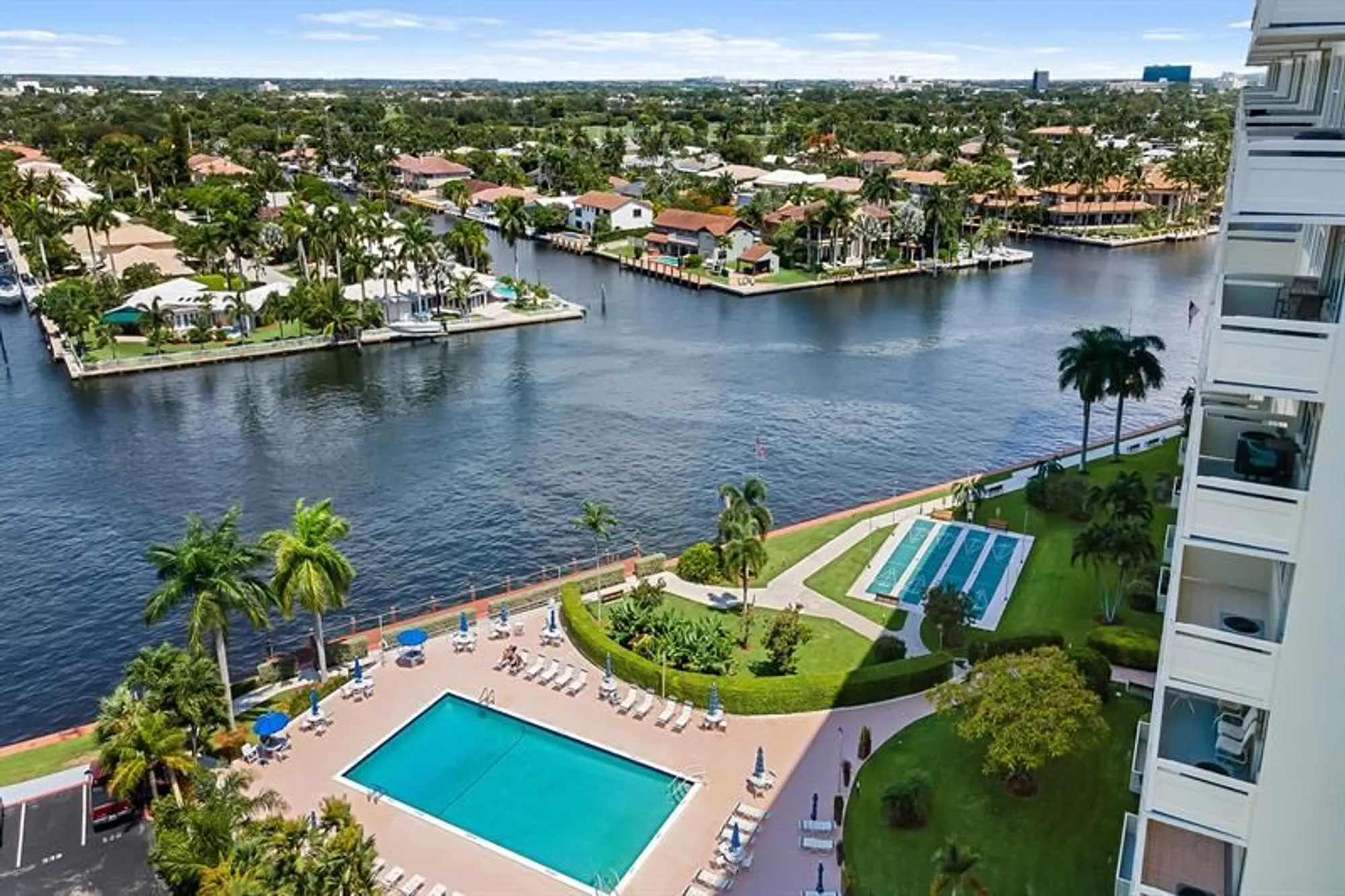 Property Slideshow image 33 of 41 | 3200 ne 36th st 1612, Fort Lauderdale, FL, 33308