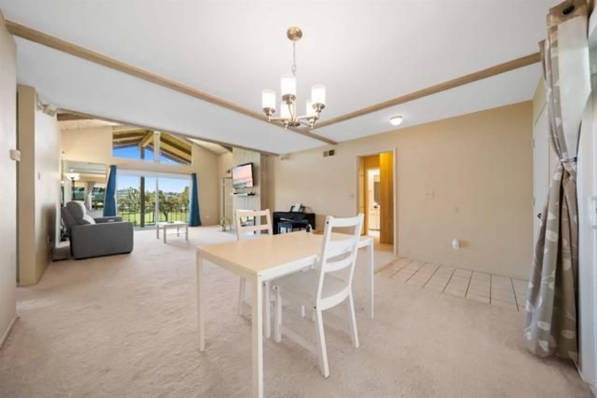 Property Slideshow image 9 of 50 | 1940 fairway circle dr, San Marcos, CA, 92078