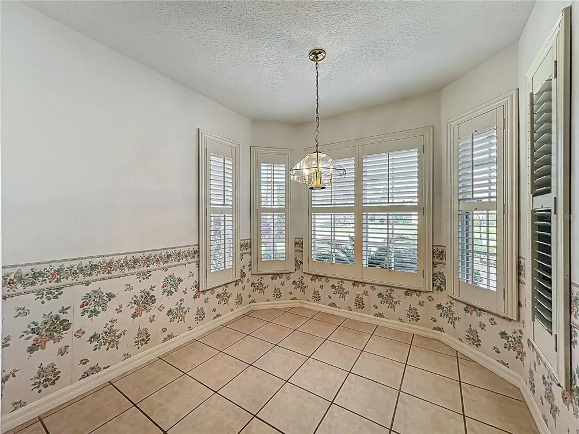 Property Slideshow image 13 of 53 | 21636 king henry ave, Leesburg, FL, 34748