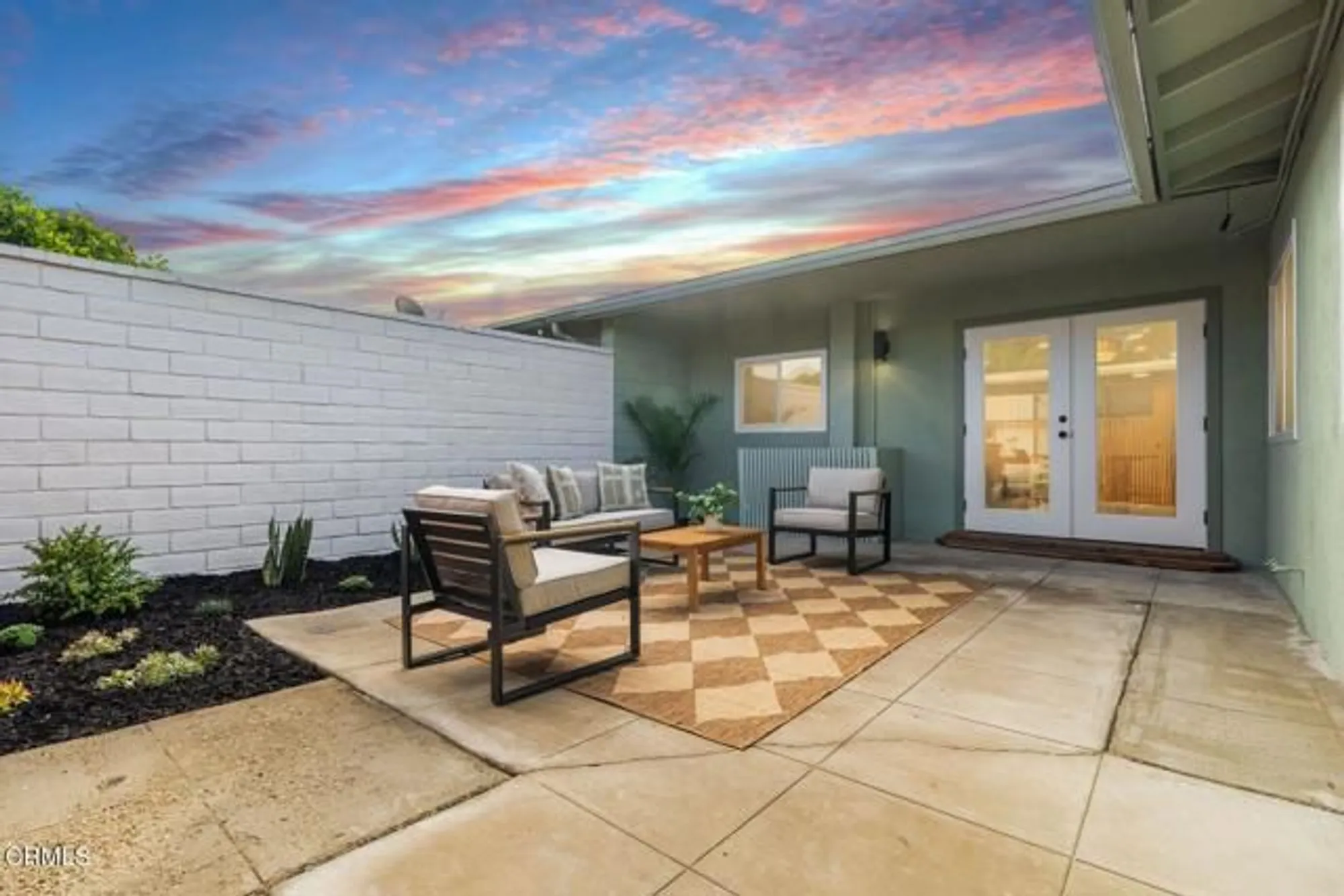 Property Slideshow image 32 of 37 | 241 e fiesta grn, Port Hueneme, CA, 93041