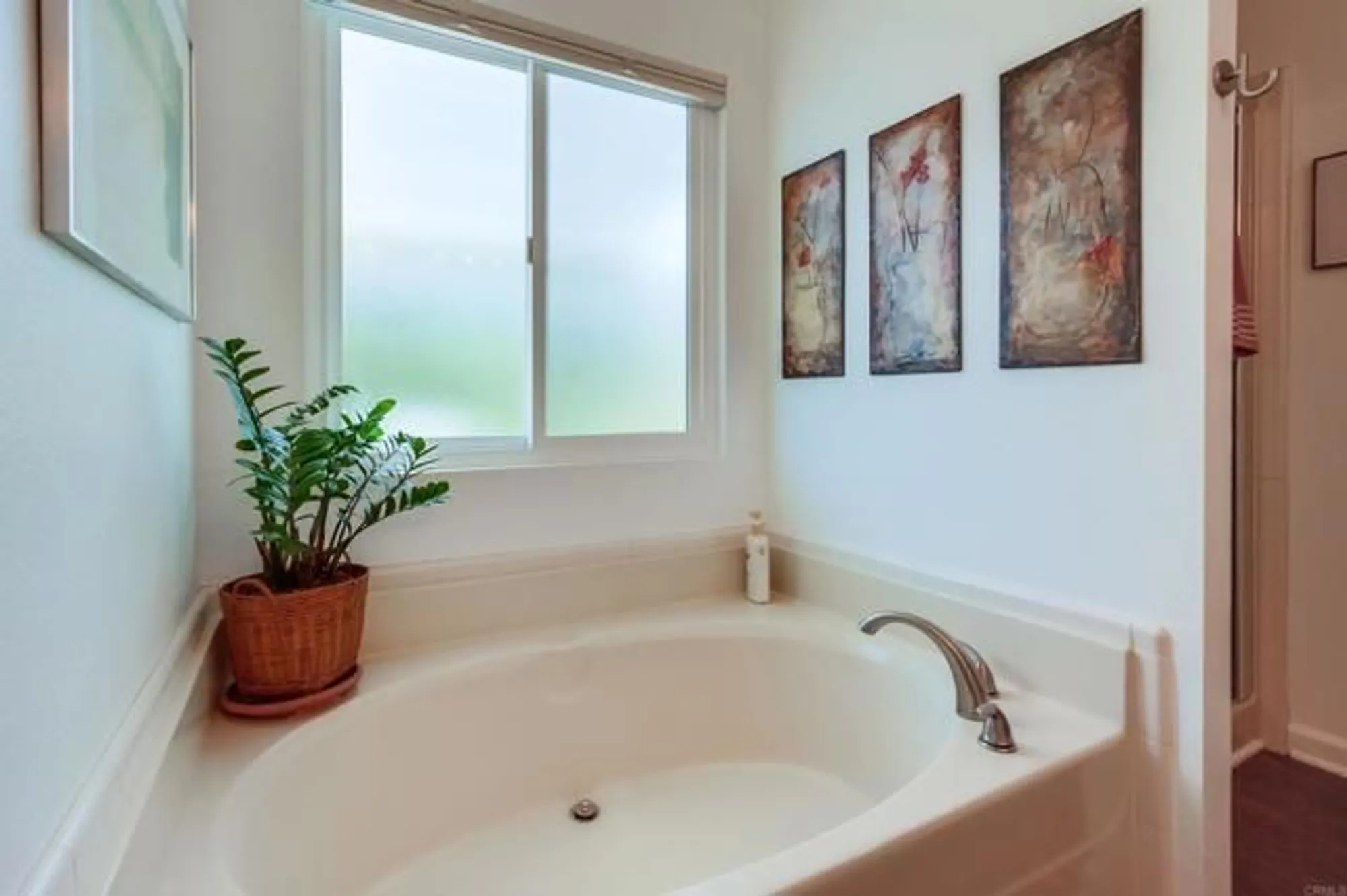 Property Slideshow image 22 of 44 | 3563 turquoise ln, Oceanside, CA, 92056