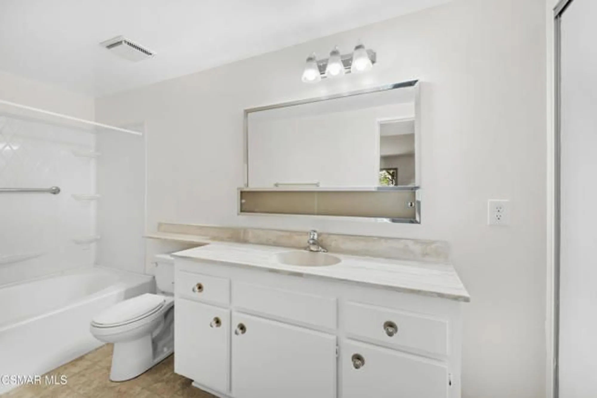 Property Slideshow image 28 of 62 | 224 oakleaf dr 105, Thousand Oaks, CA, 91360