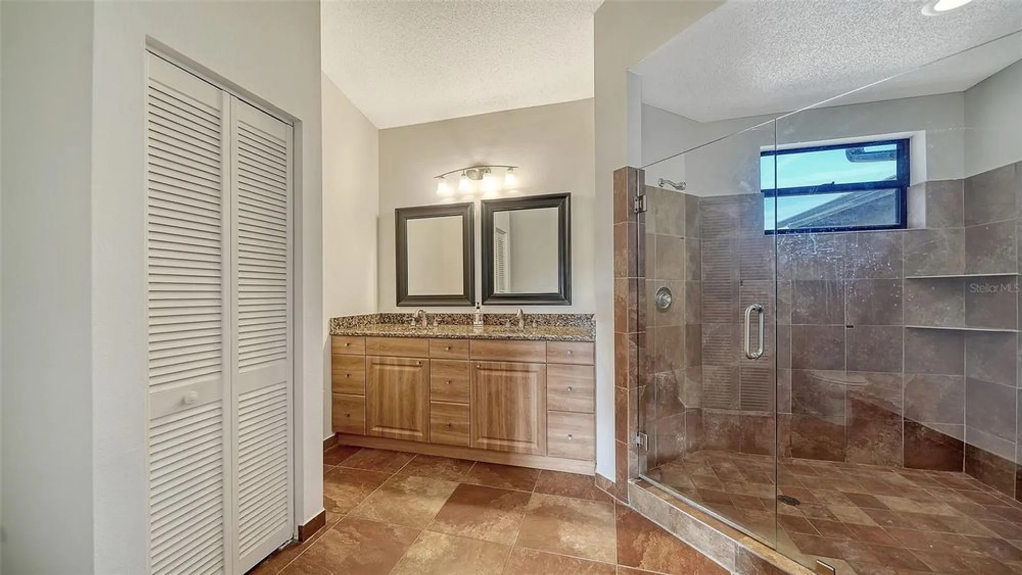 Property Slideshow image 23 of 53 | 5260 heron way # 202, Sarasota, FL, 34231