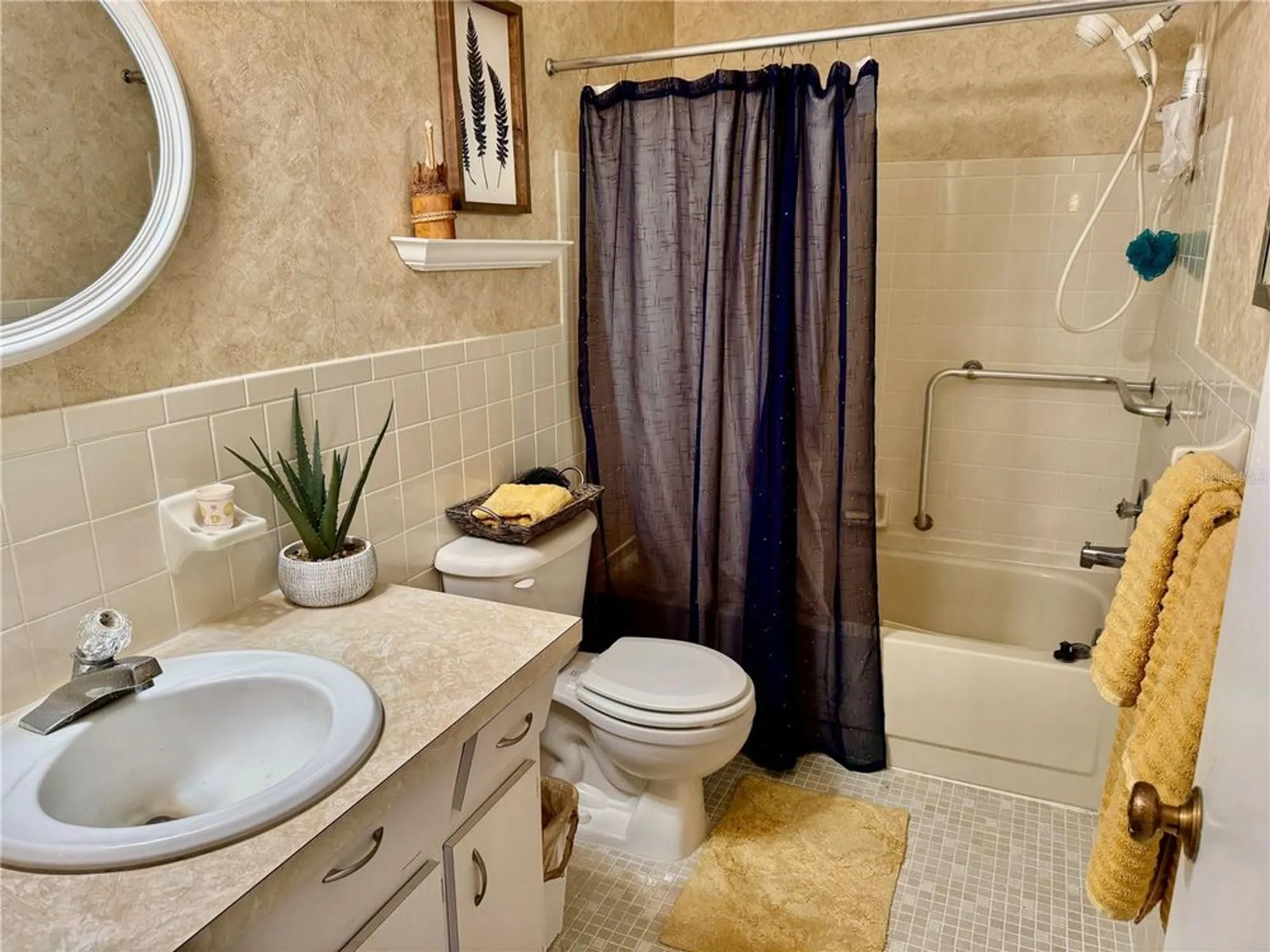 Property Slideshow image 9 of 38 | 2254 norwegian dr 46, Clearwater, FL, 33763