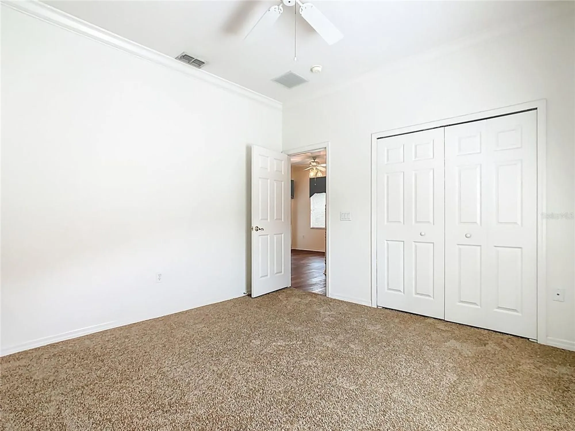 Property Slideshow image 34 of 50 | 525 shorehaven dr, Poinciana, FL, 34759