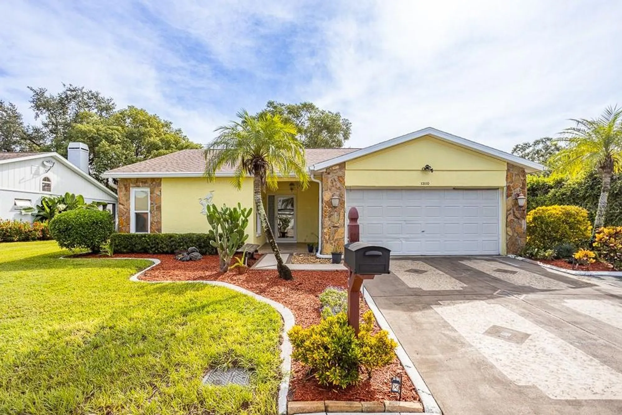 Property Slideshow image 2 of 54 | 13110 elgar pl, Riverview, FL, 33579