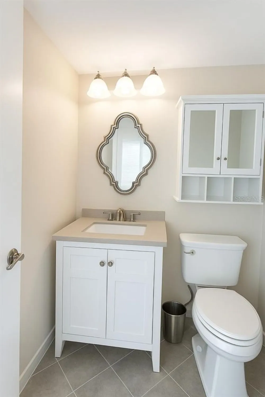 Property Slideshow image 10 of 20 | 1250 n portofino dr apt 408, Sarasota, FL, 34242