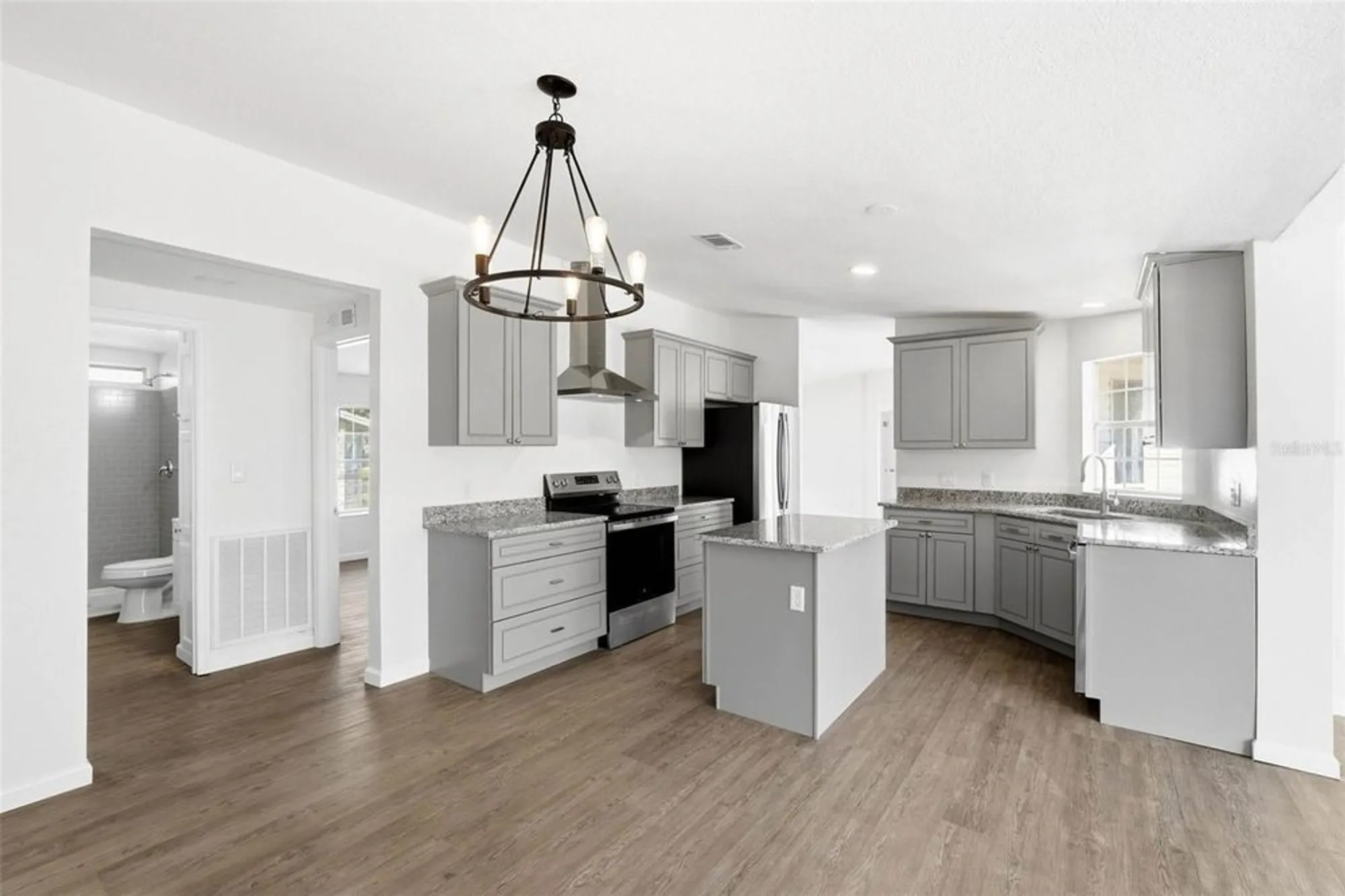 Property Slideshow image 7 of 38 | 5180 lexington cir, Wildwood, FL, 34785
