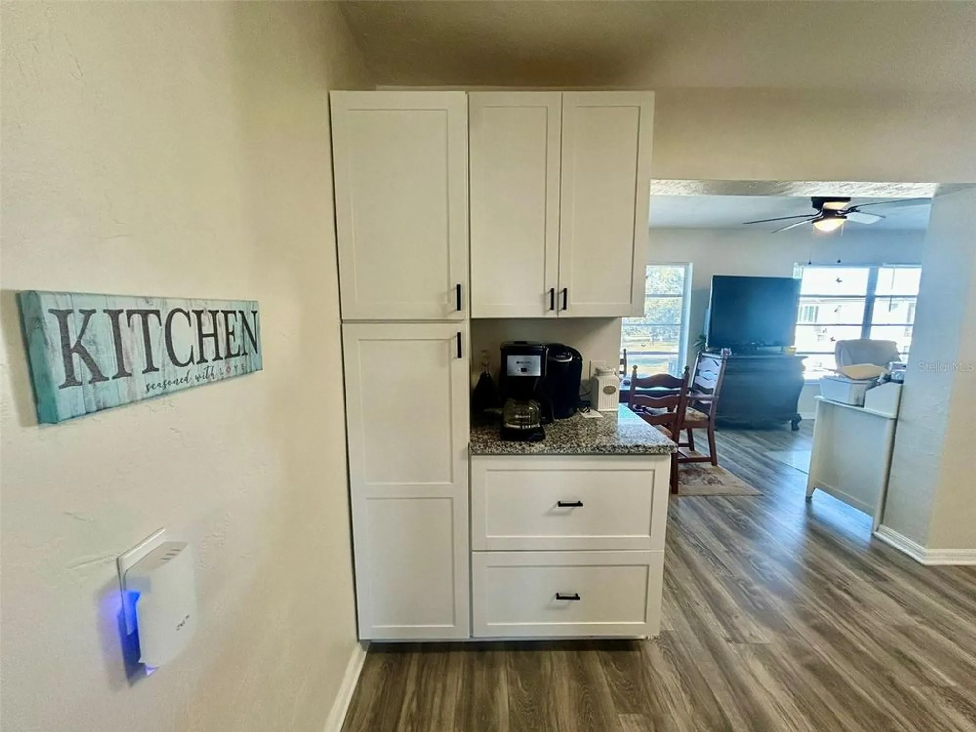 Property Slideshow image 8 of 37 | 2434 australia way 50, Clearwater, FL, 33763