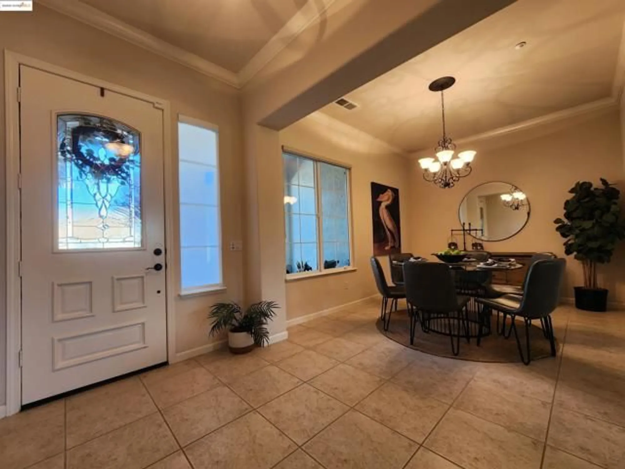 Property Slideshow image 6 of 49 | 930 suntan ln, Brentwood, CA, 94513