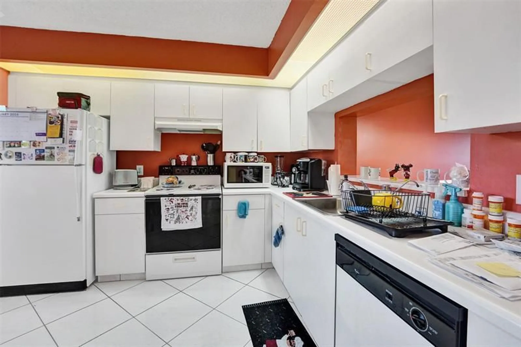 Property Slideshow image 8 of 30 | 901 sw 138th ave 403c, Pembroke Pines, FL, 33027
