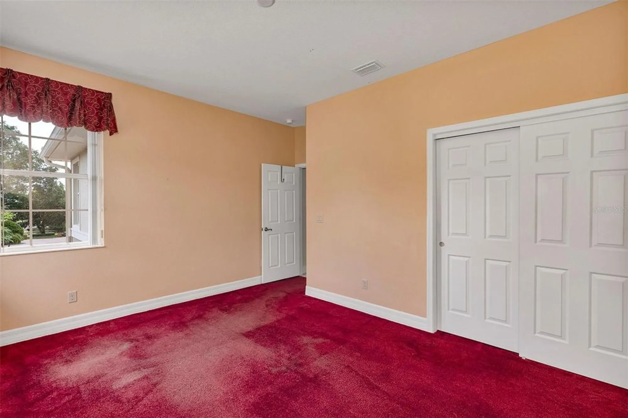 Property Slideshow image 14 of 48 | 1420 emerald dunes dr # 7, Sun City Center, FL, 33573