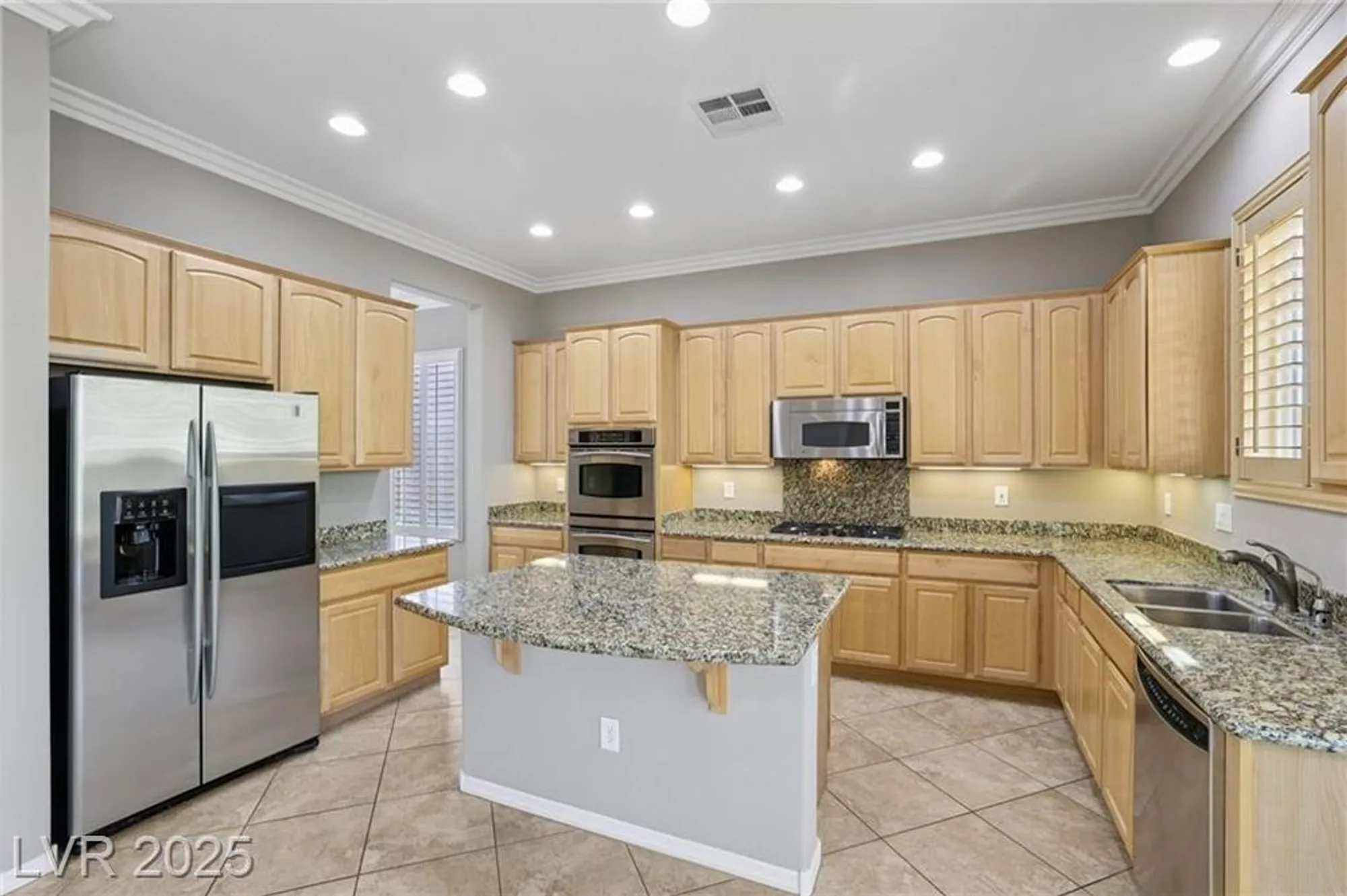 Property Slideshow image 13 of 46 | 2318 shorewood hills ave, Henderson, NV, 89052