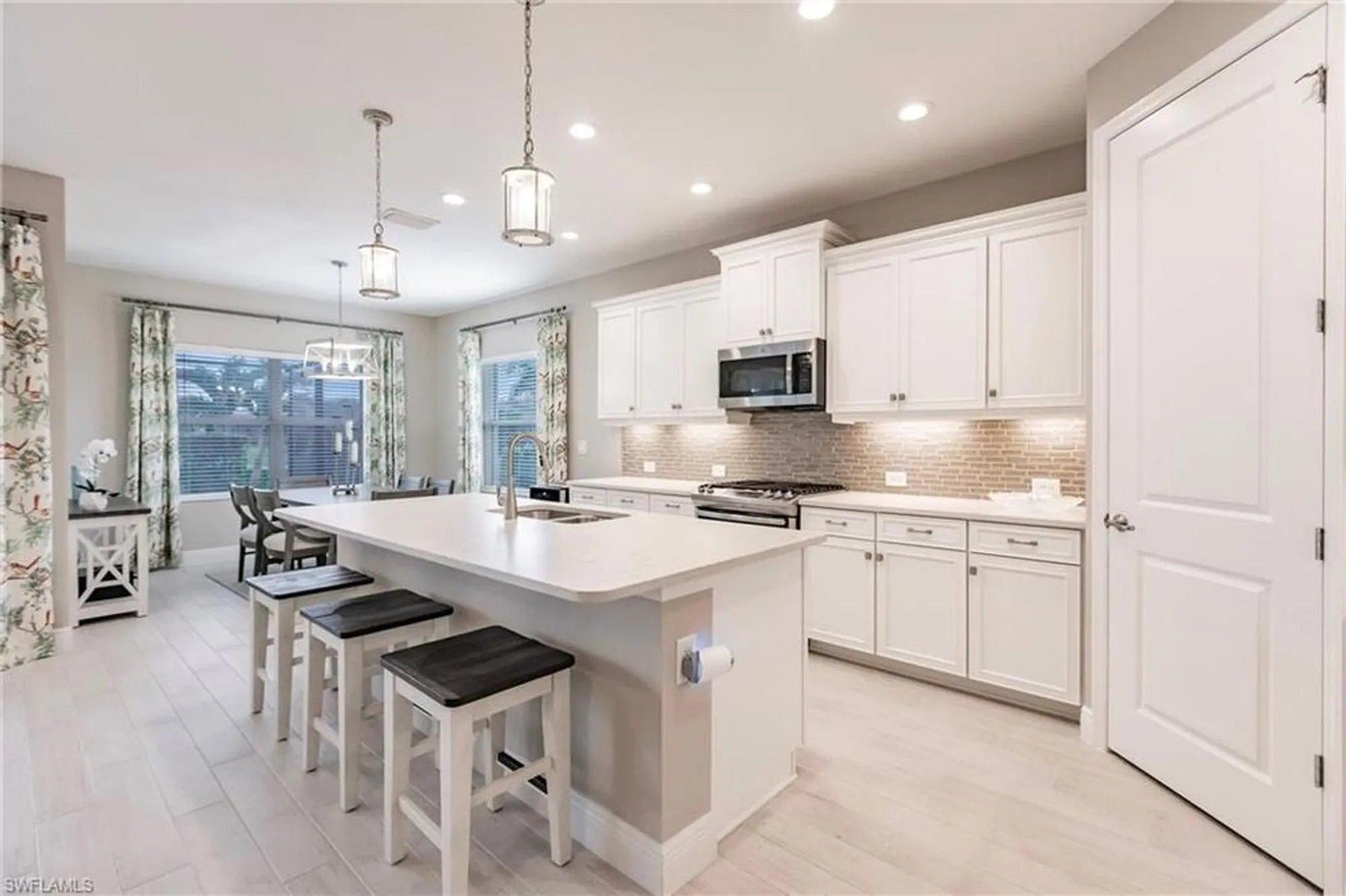 Property Slideshow image 23 of 50 | 13871 amblewind cove way, Fort Myers, FL, 33905