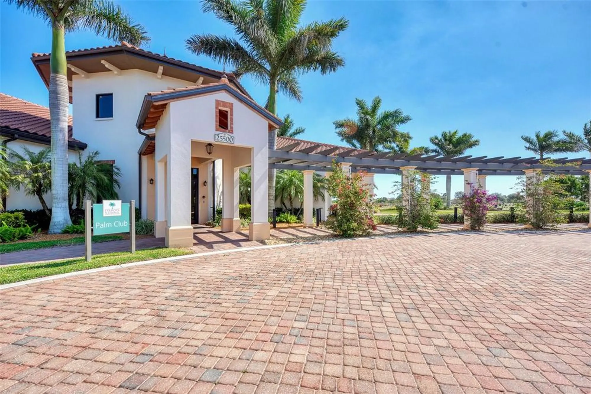 Property Slideshow image 72 of 92 | 10817 tarflower dr unit 201, Venice, FL, 34293