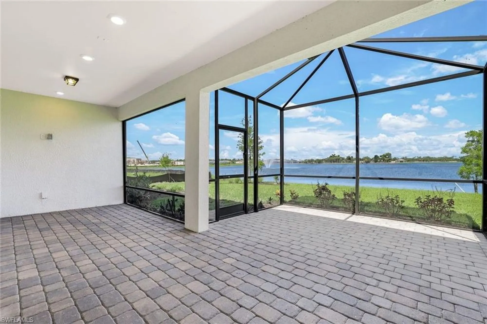 Property Slideshow image 24 of 32 | 17563 winding oak ln, North Fort Myers, FL, 33917