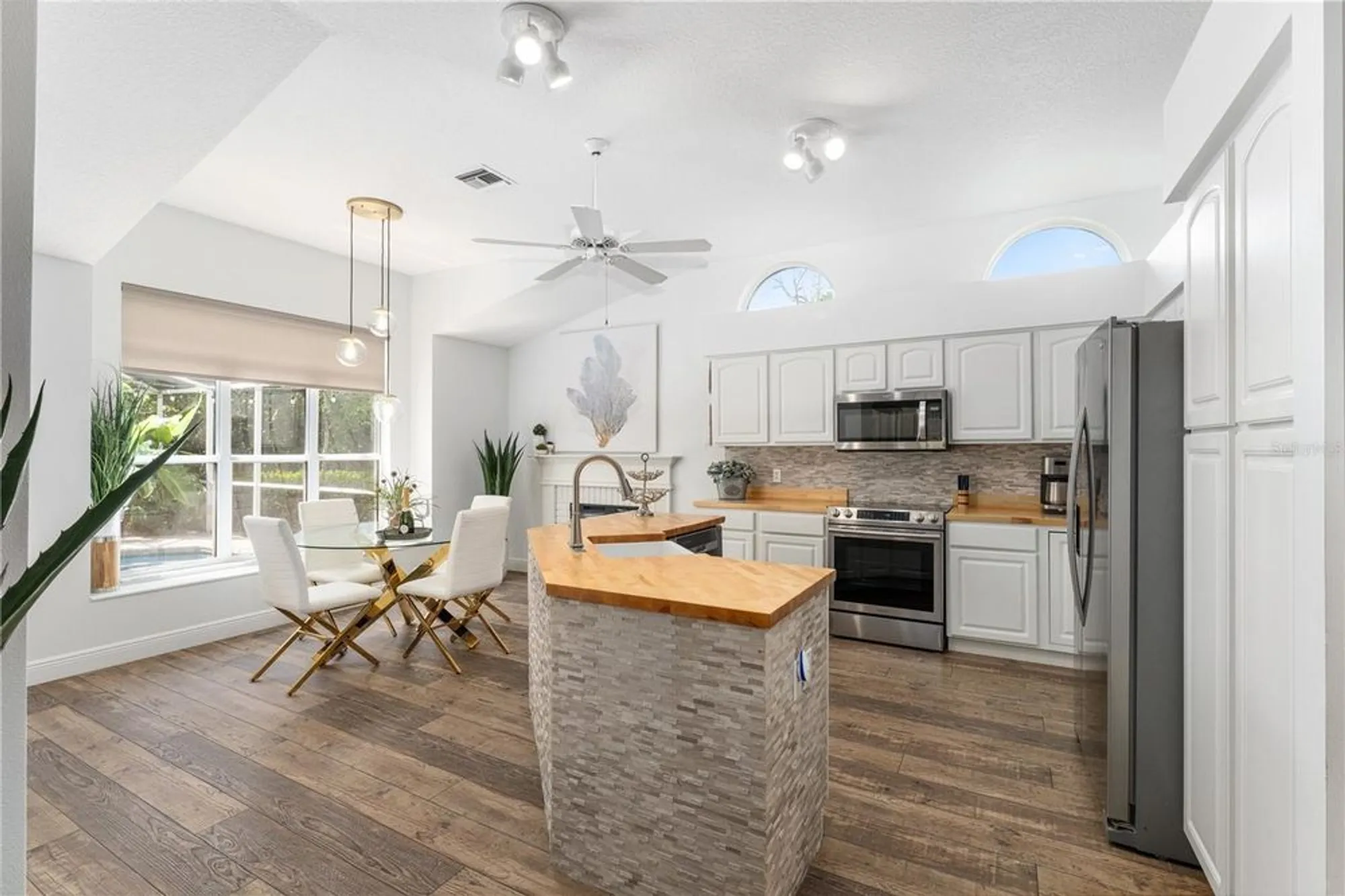 Property Slideshow image 5 of 36 | 1302 lopez ln, The Villages, FL, 32159