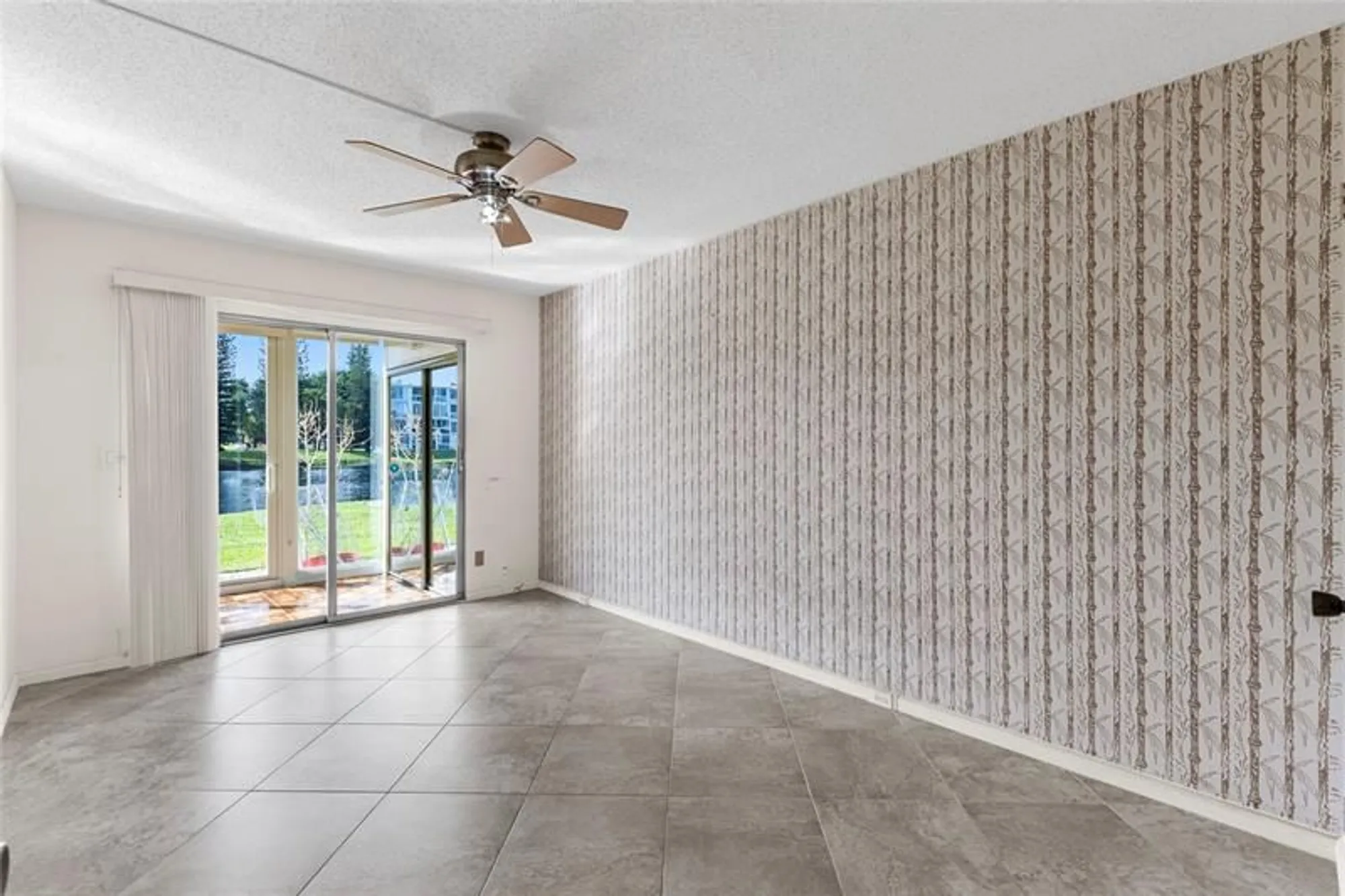 Property Slideshow image 12 of 53 | 1081 westbury h # 1081, Deerfield Beach, FL, 33442