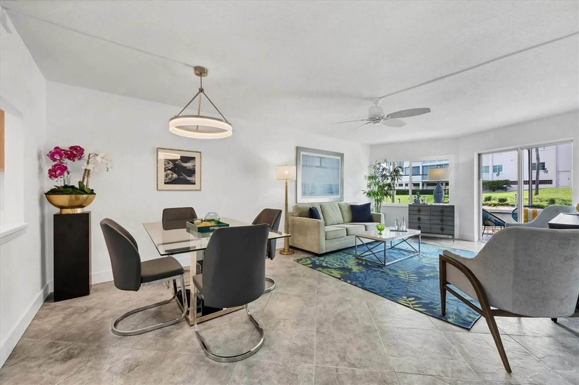 Property Slideshow image 21 of 55 | 1350 n portofino dr apt 107, Sarasota, FL, 34242