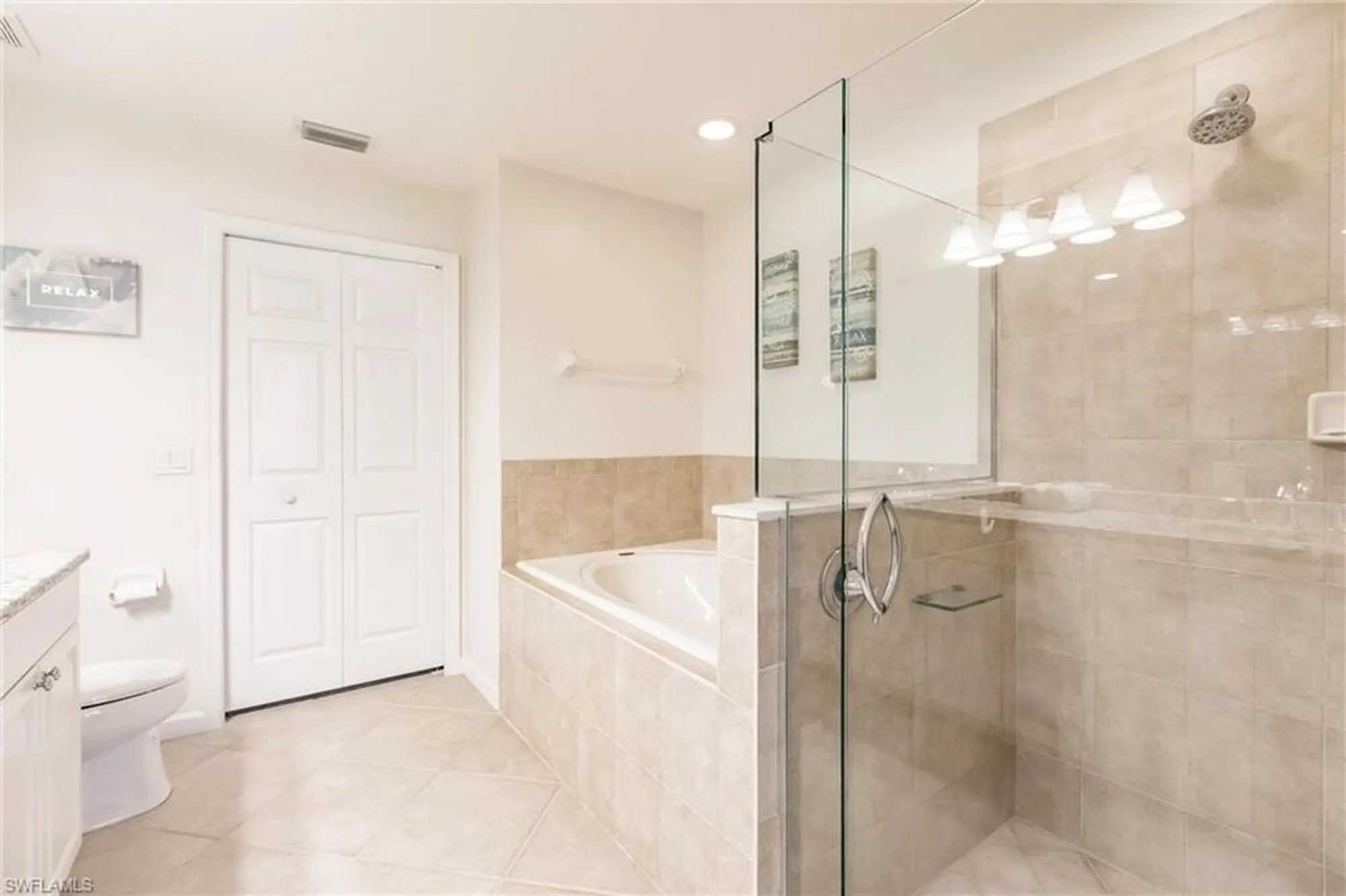 Property Slideshow image 21 of 49 | 3071 meandering way apt 101, Fort Myers, FL, 33905
