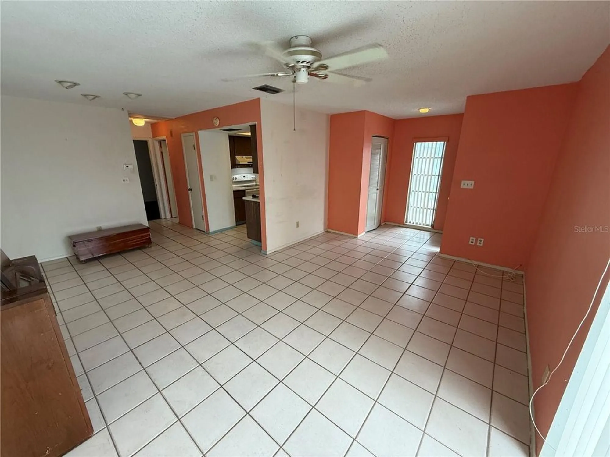 Property Slideshow image 7 of 35 | 1619 whithorn pl d, Palm Harbor, FL, 34684
