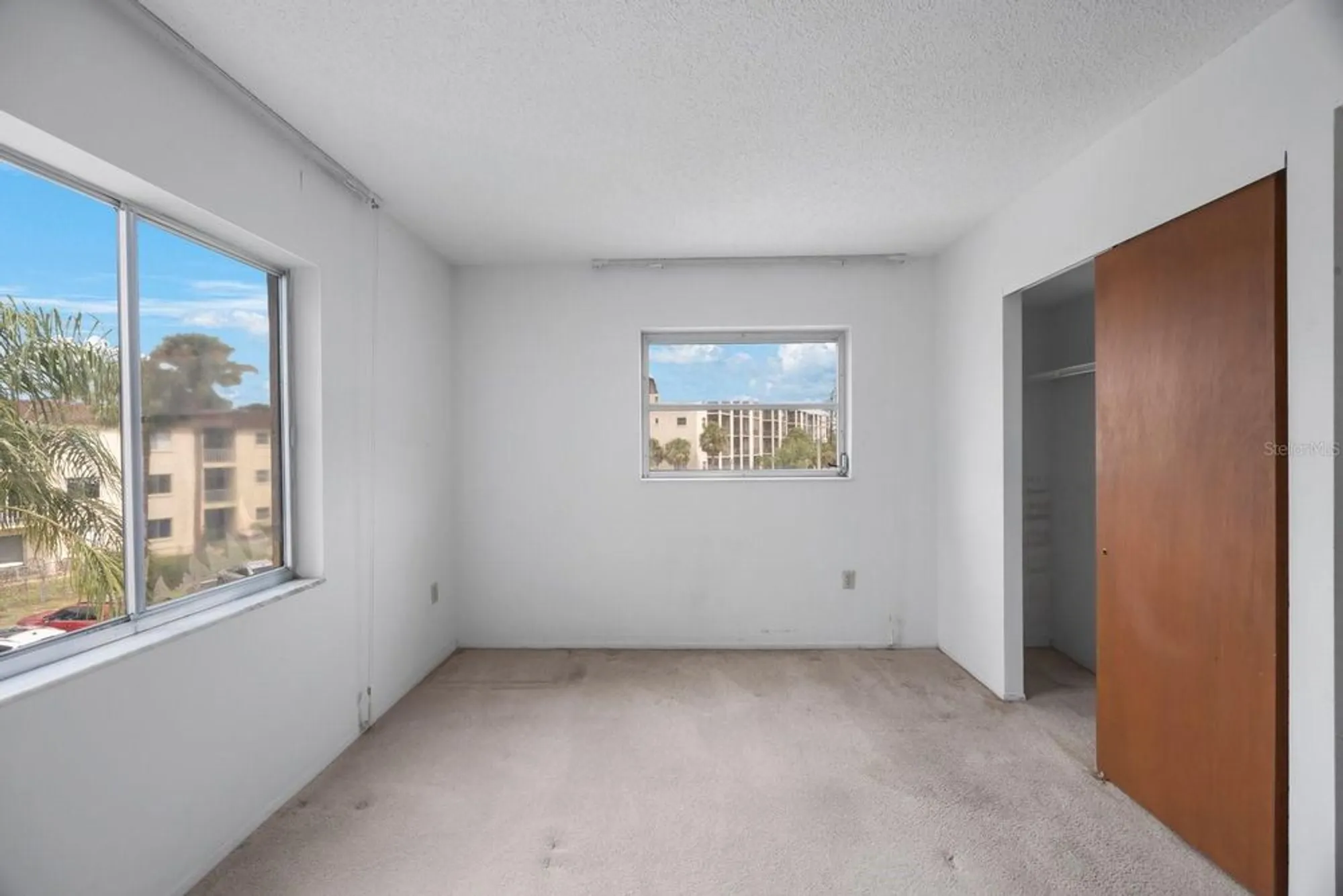 Property Slideshow image 27 of 39 | 4155 heron way # e-301, Bradenton, FL, 34205