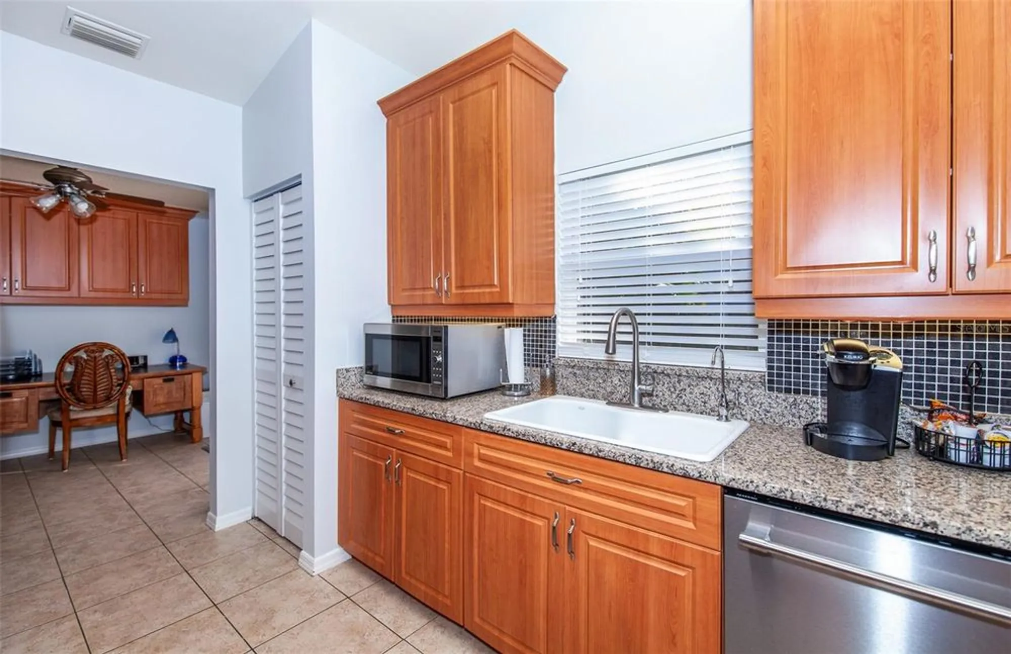Property Slideshow image 13 of 48 | 172 southampton pl 346, Venice, FL, 34293