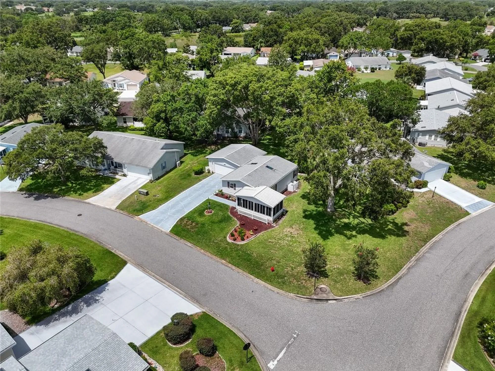Property Slideshow image 35 of 38 | 25333 casa del lago ln, Leesburg, FL, 34748