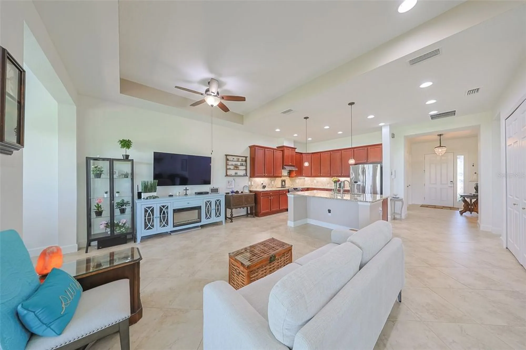 Property Slideshow image 22 of 75 | 2264 sifield greens way, Sun City Center, FL, 33573
