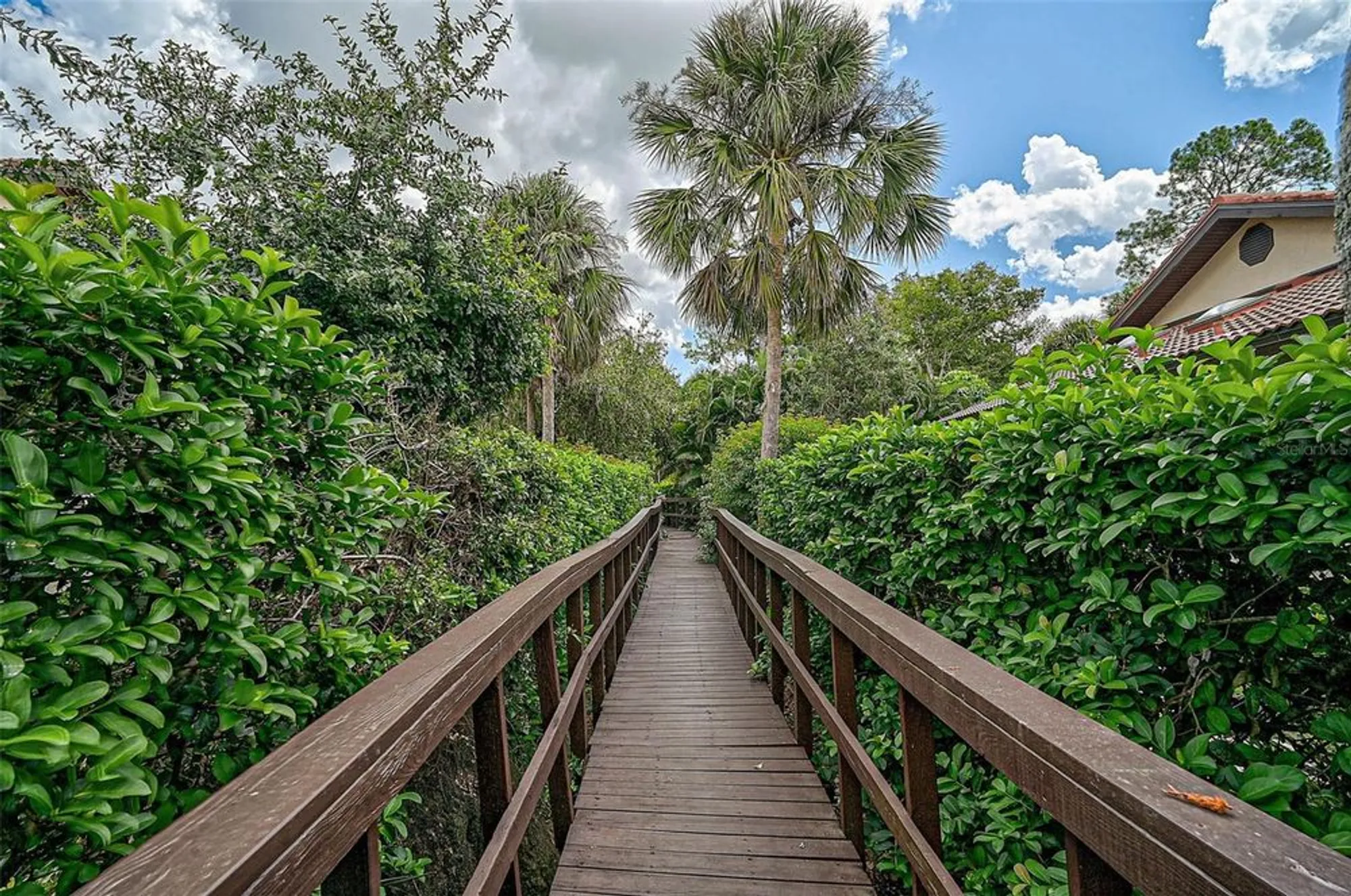 Property Slideshow image 39 of 50 | 7363 oak moss dr # 33, Sarasota, FL, 34241