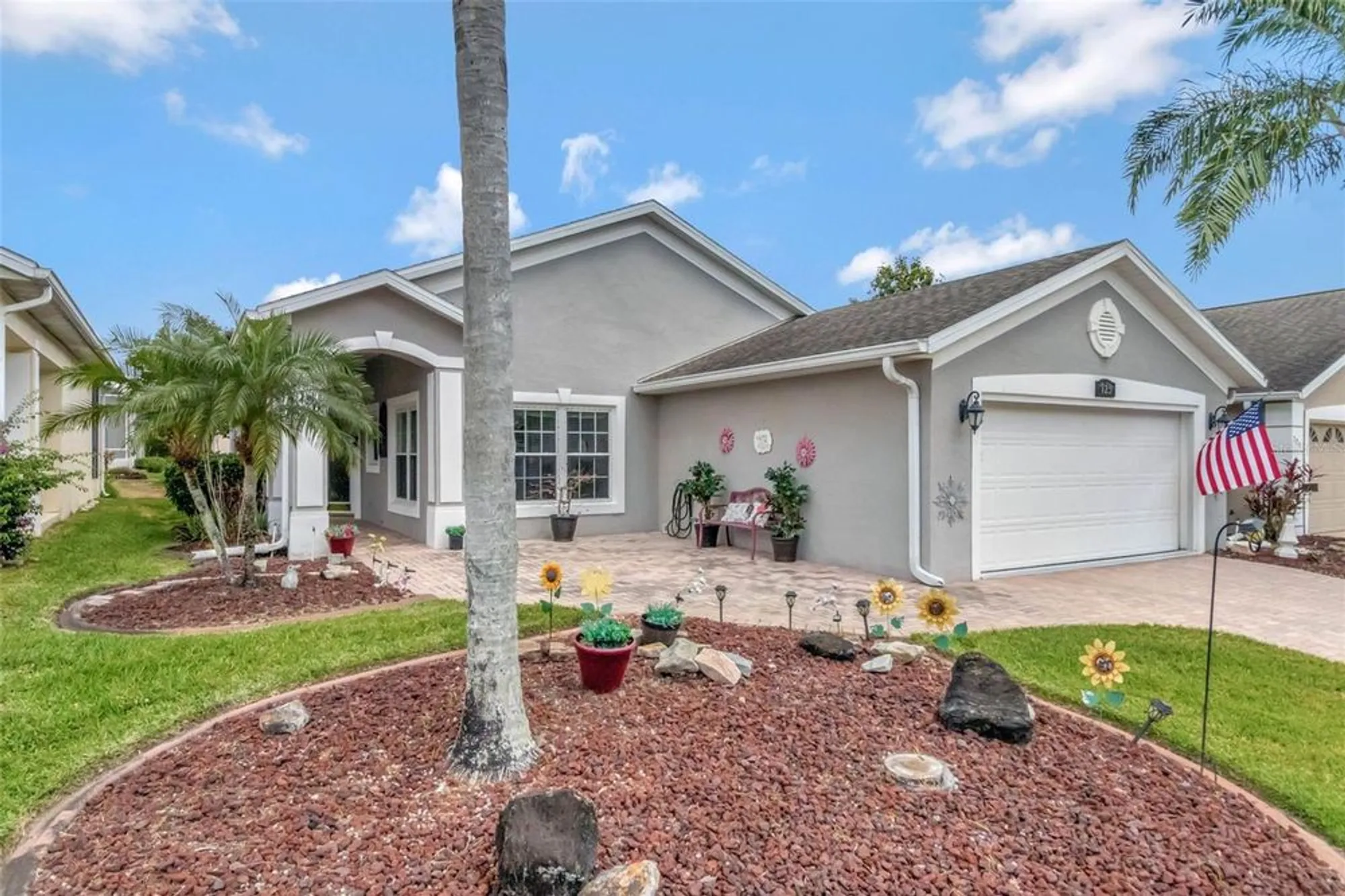 Property Slideshow image 2 of 33 | 725 high vista dr, Davenport, FL, 33837
