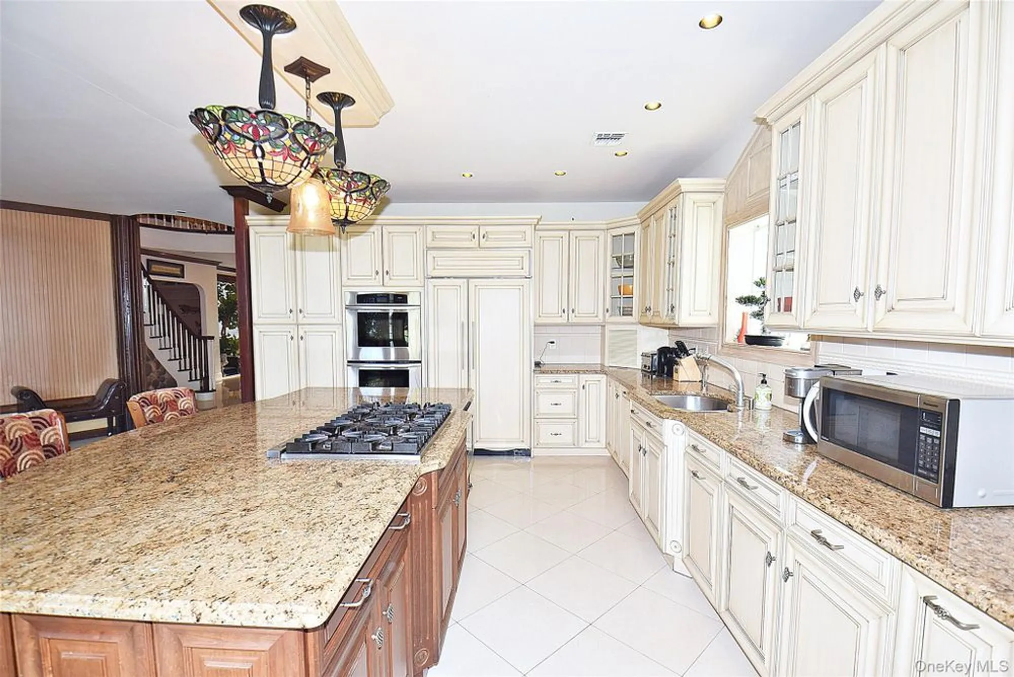 Property Slideshow image 5 of 26 | 259 altessa blvd, Melville, NY, 11747