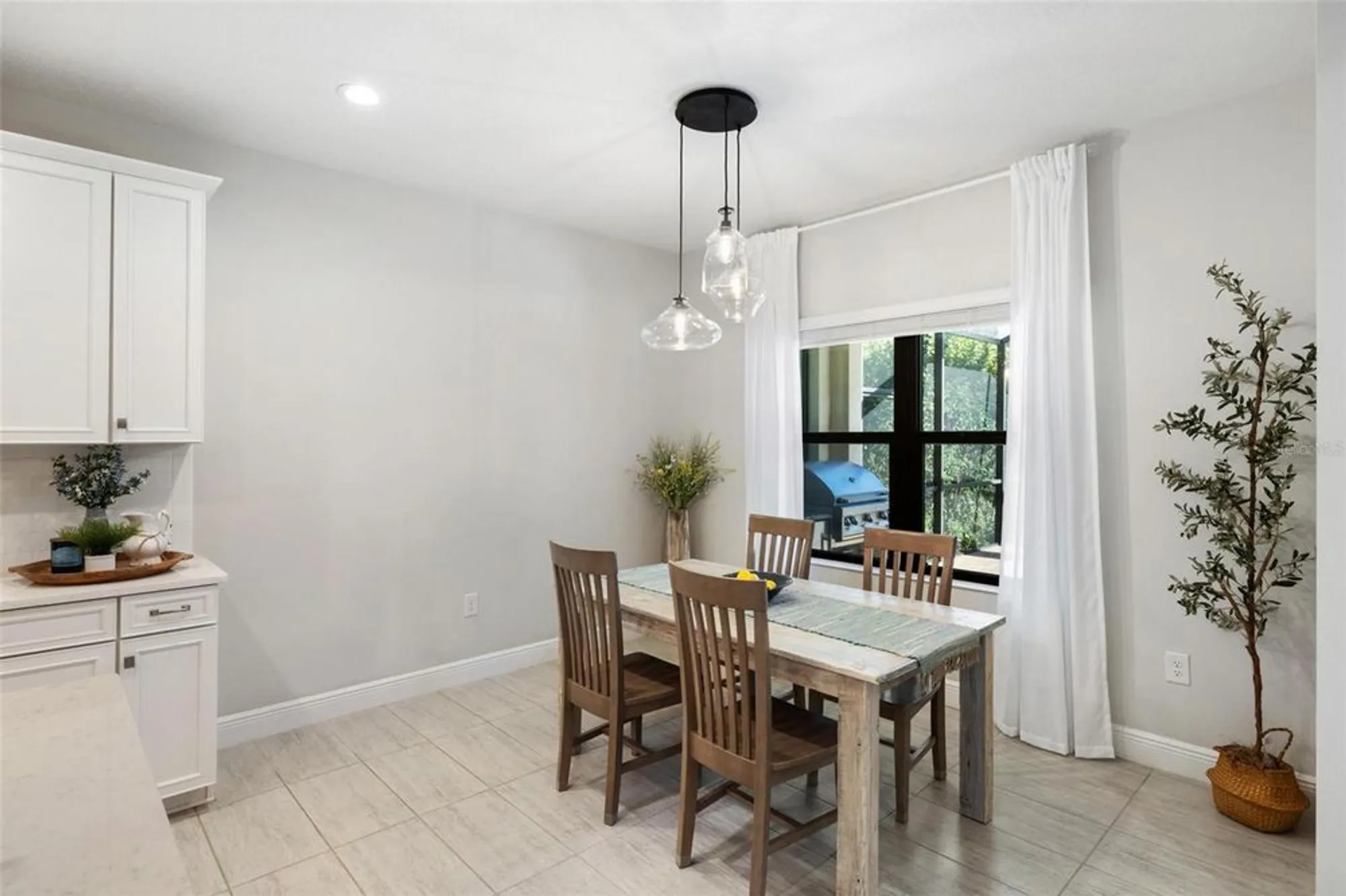 Property Slideshow image 14 of 75 | 13145 steinhatchee loop, Venice, FL, 34293