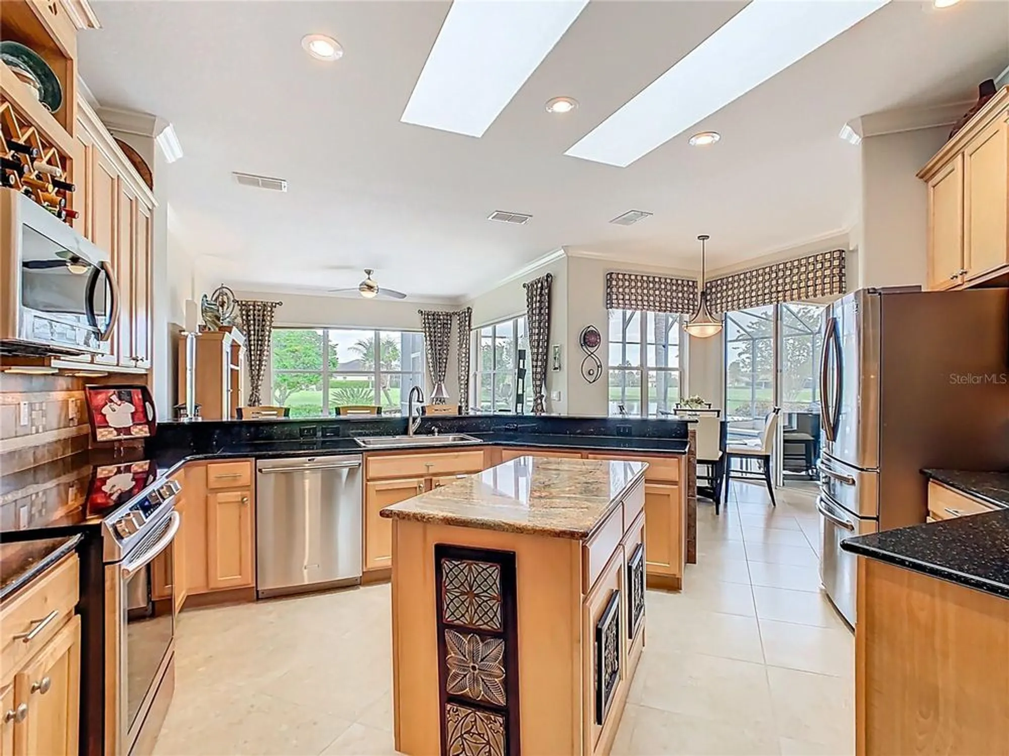 Property Slideshow image 15 of 80 | 317 sorrento rd, Poinciana, FL, 34759