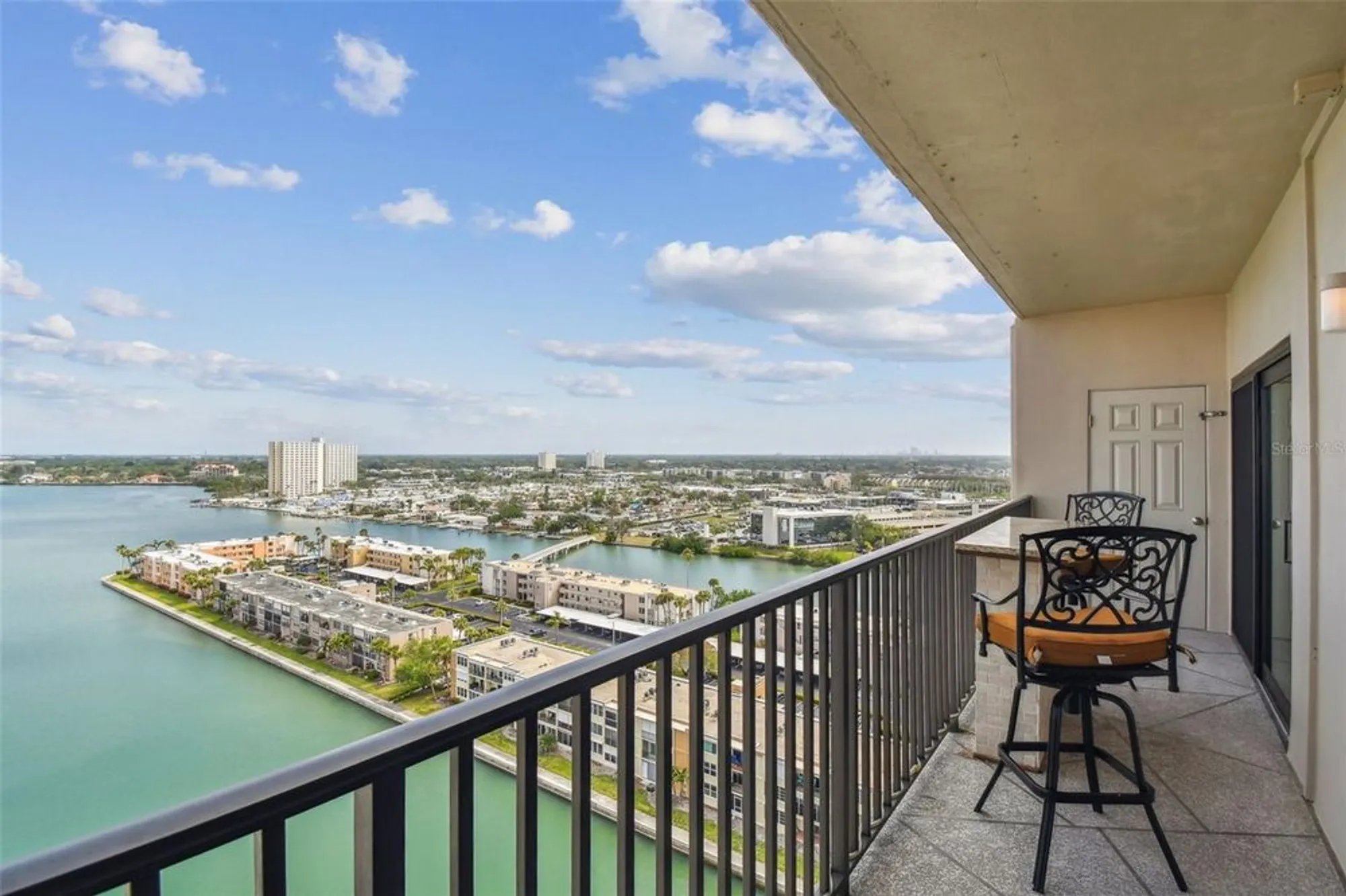 Property Slideshow image 34 of 73 | 7300 sun island dr 1705, South Pasadena, FL, 33707