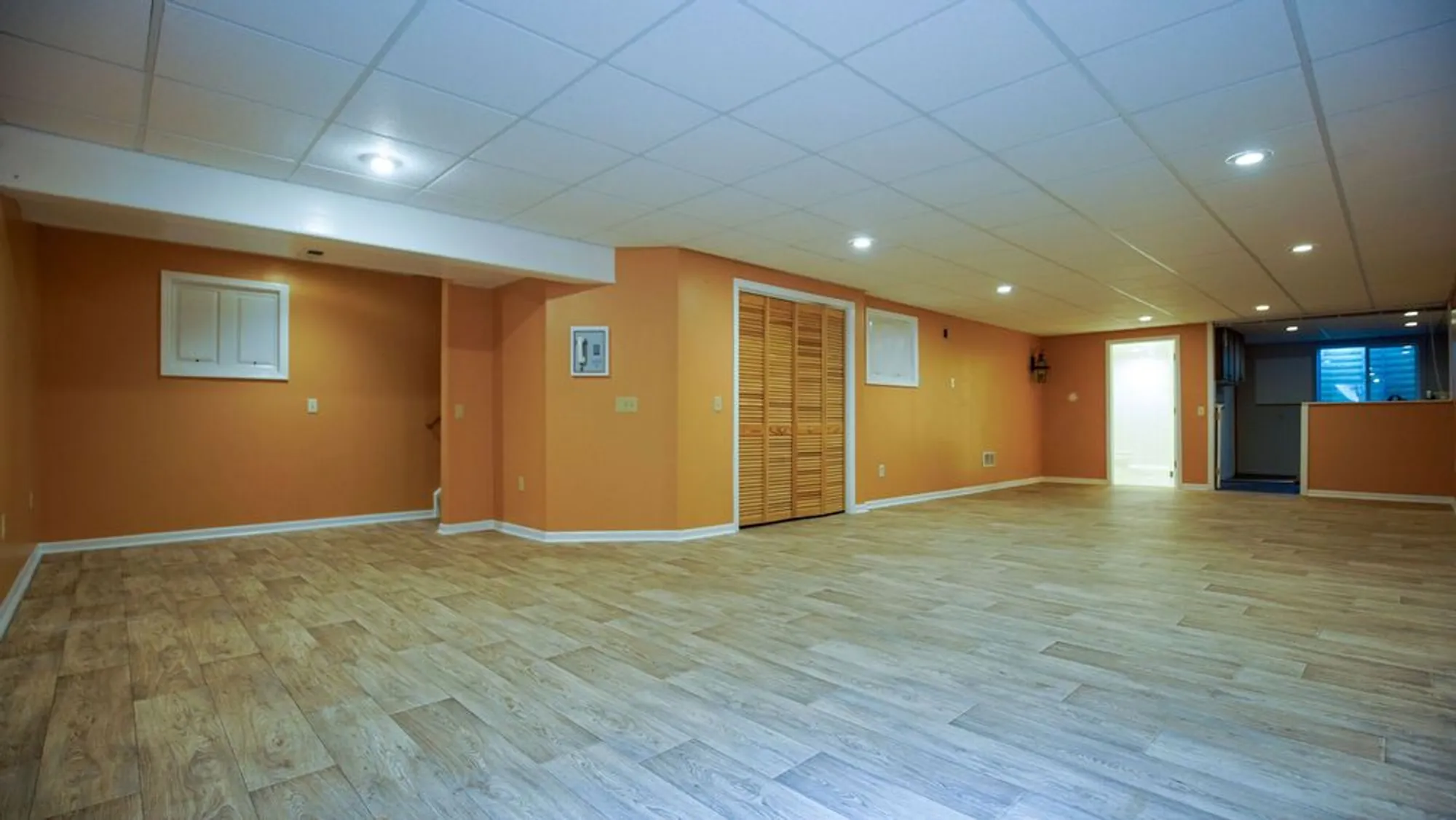 Property Slideshow image 19 of 38 | 12298 winding creek loop, Huntley, IL, 60142